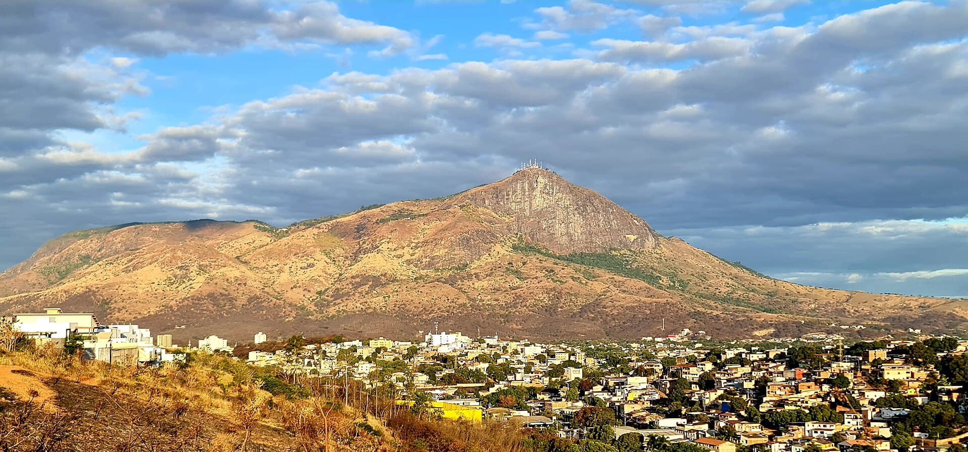 Pico da Ibituruna, Governador Valadares