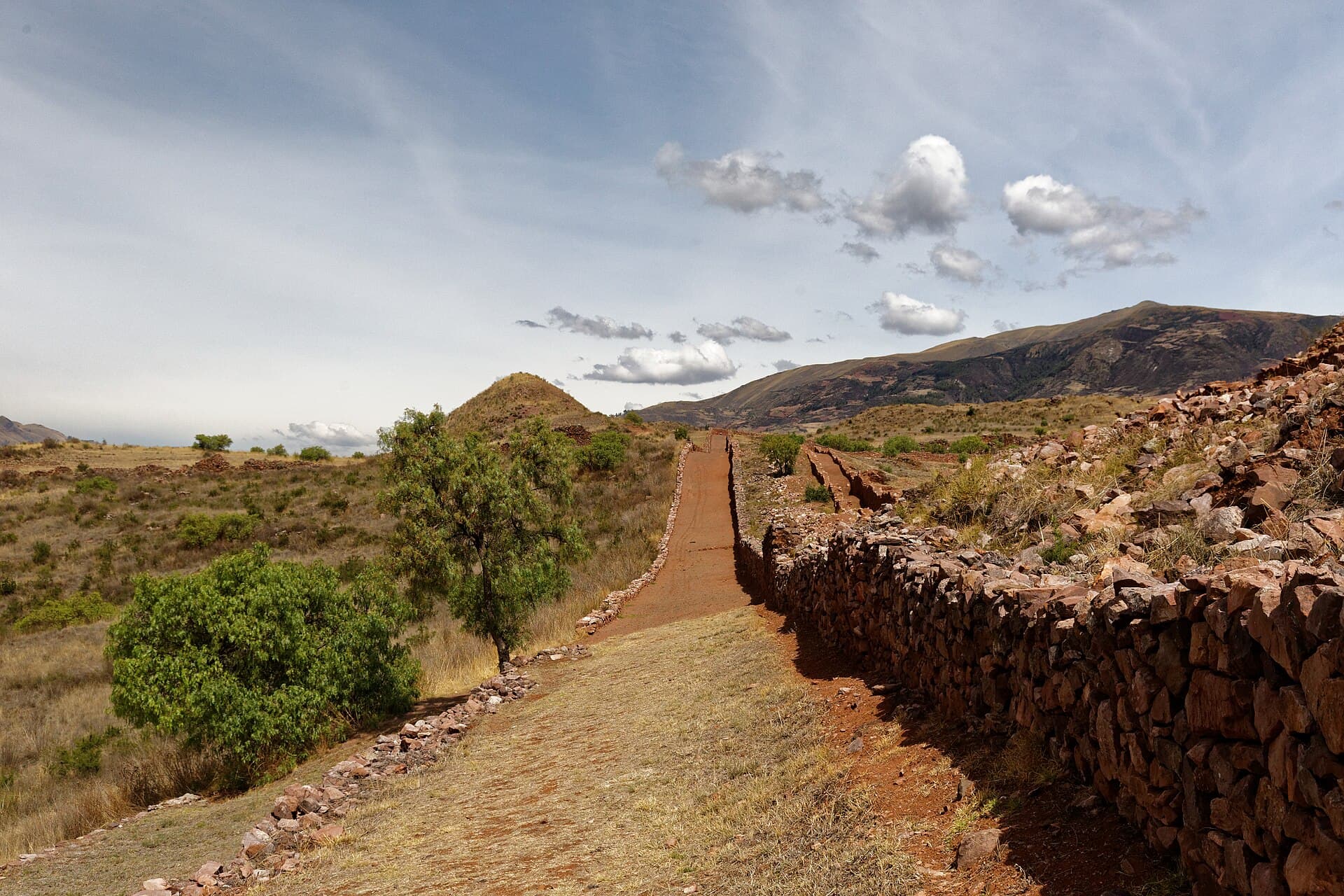Pikillaqta, the Wari City, Cusco