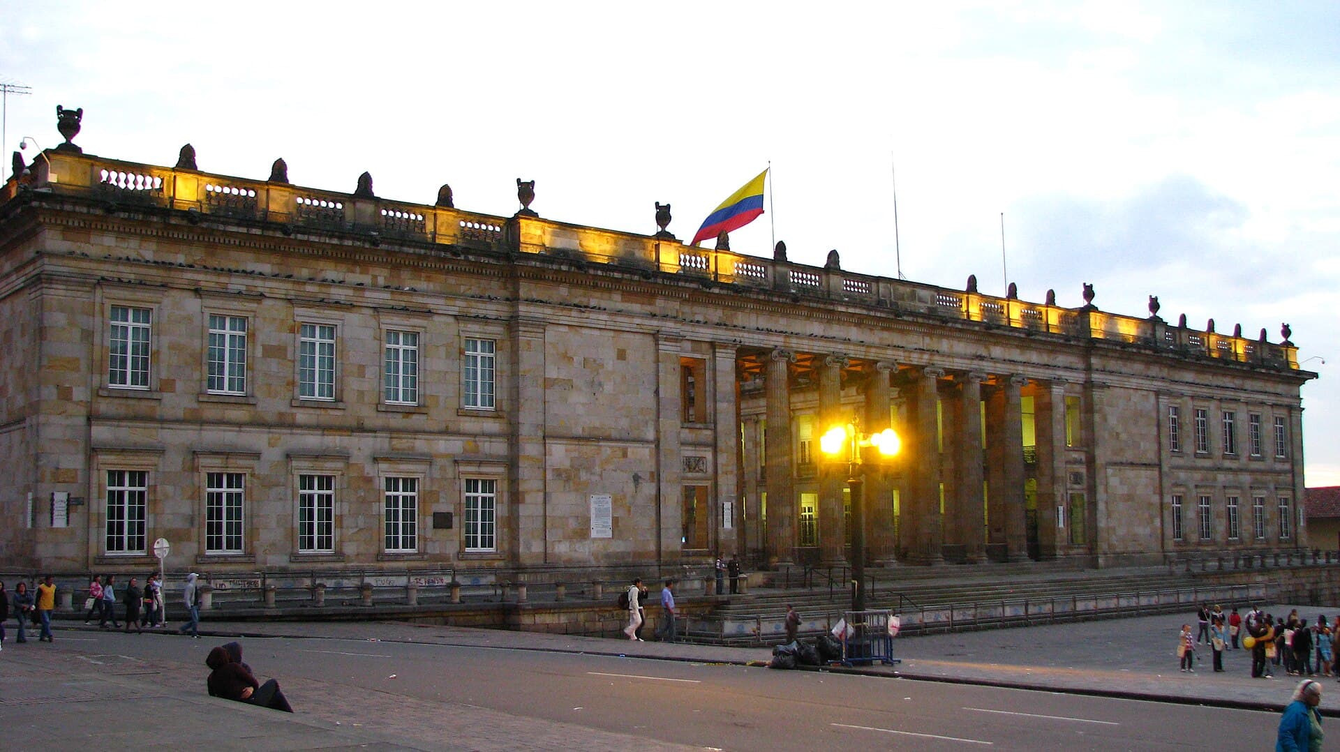 Plaza de Bolívar, Bogotá