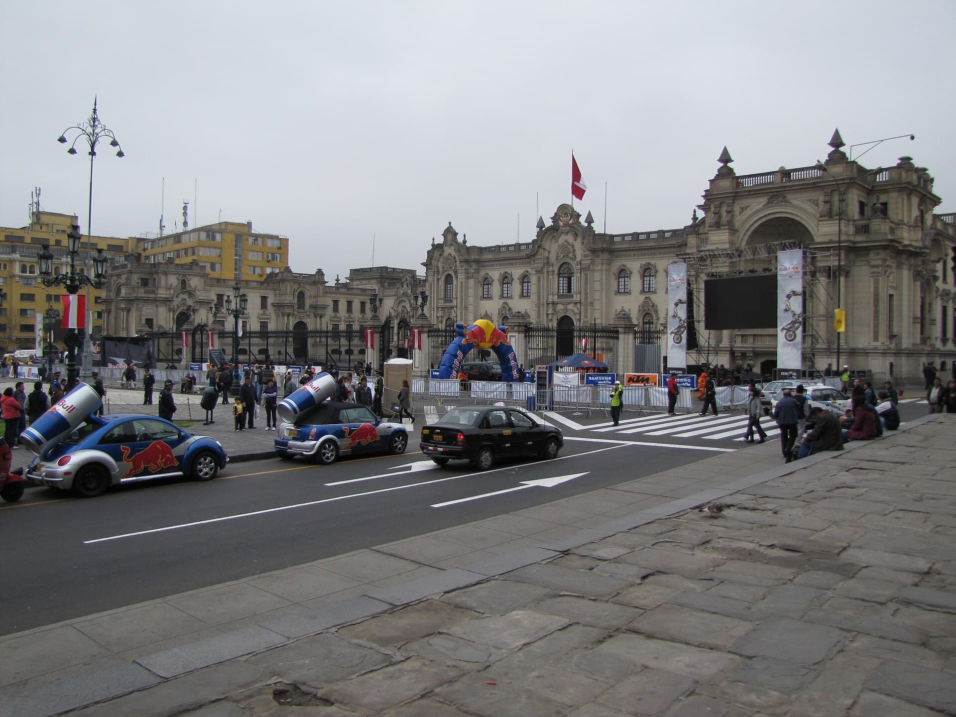 Plaza Mayor, Lima