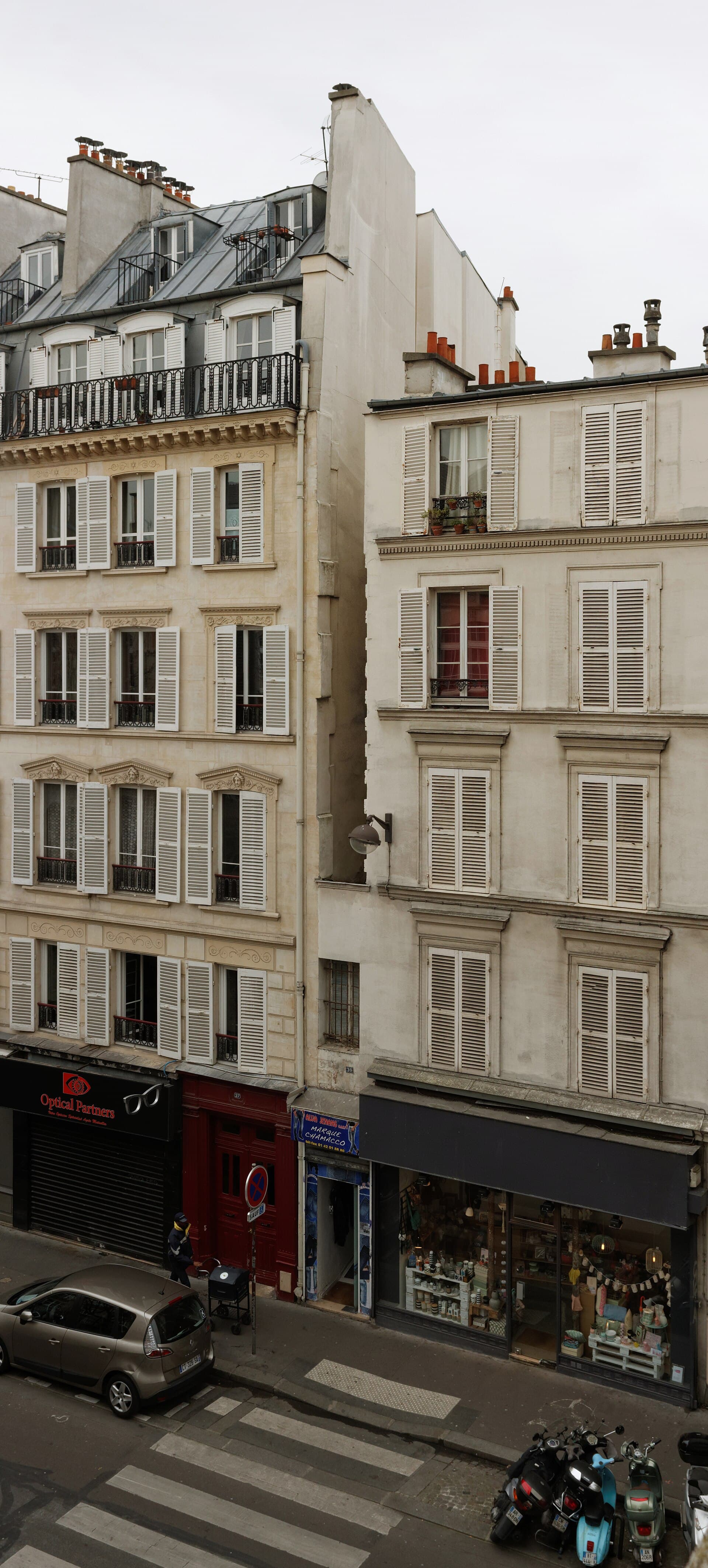 The Smallest House in Paris, Paris