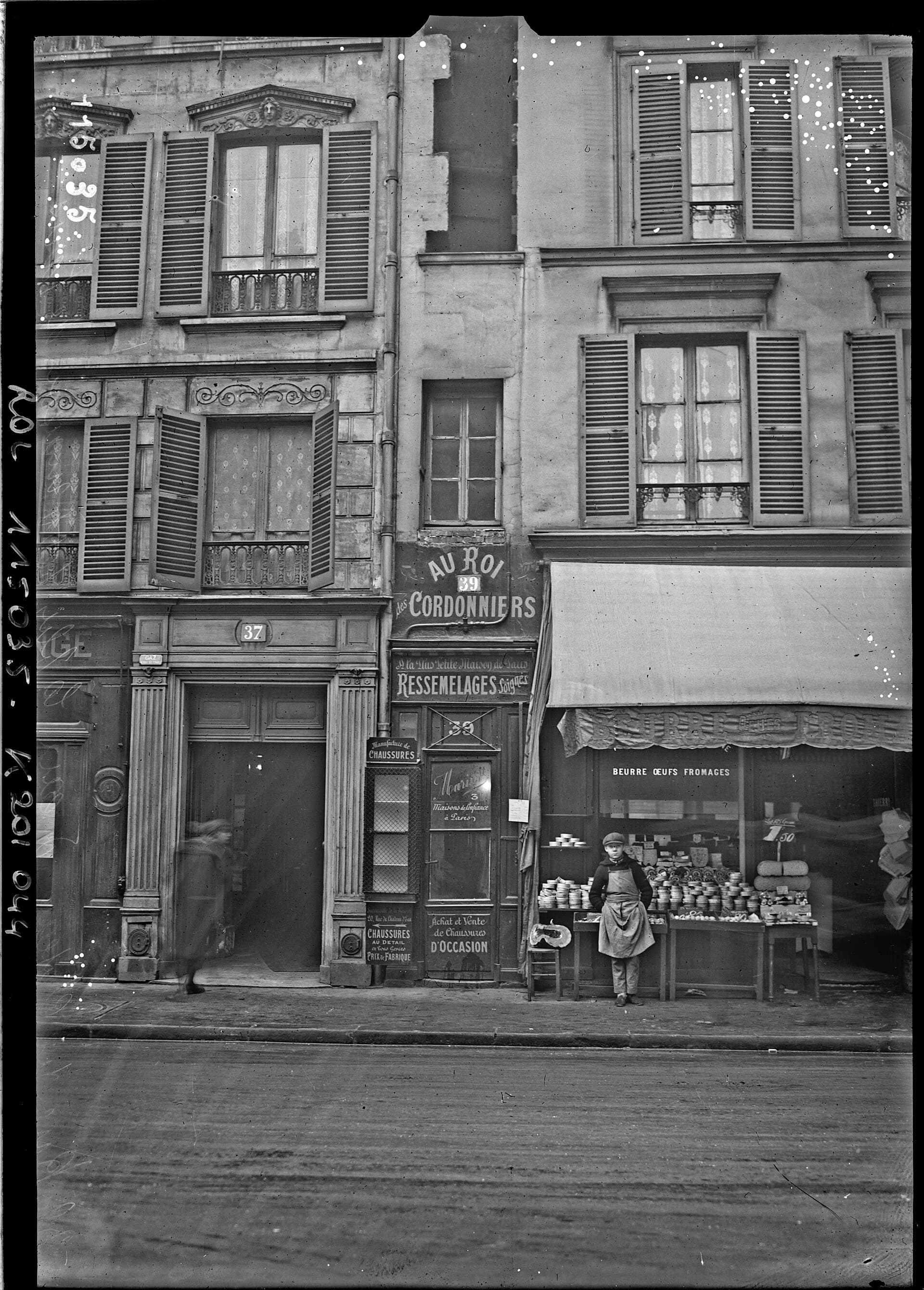 The Smallest House in Paris, Paris