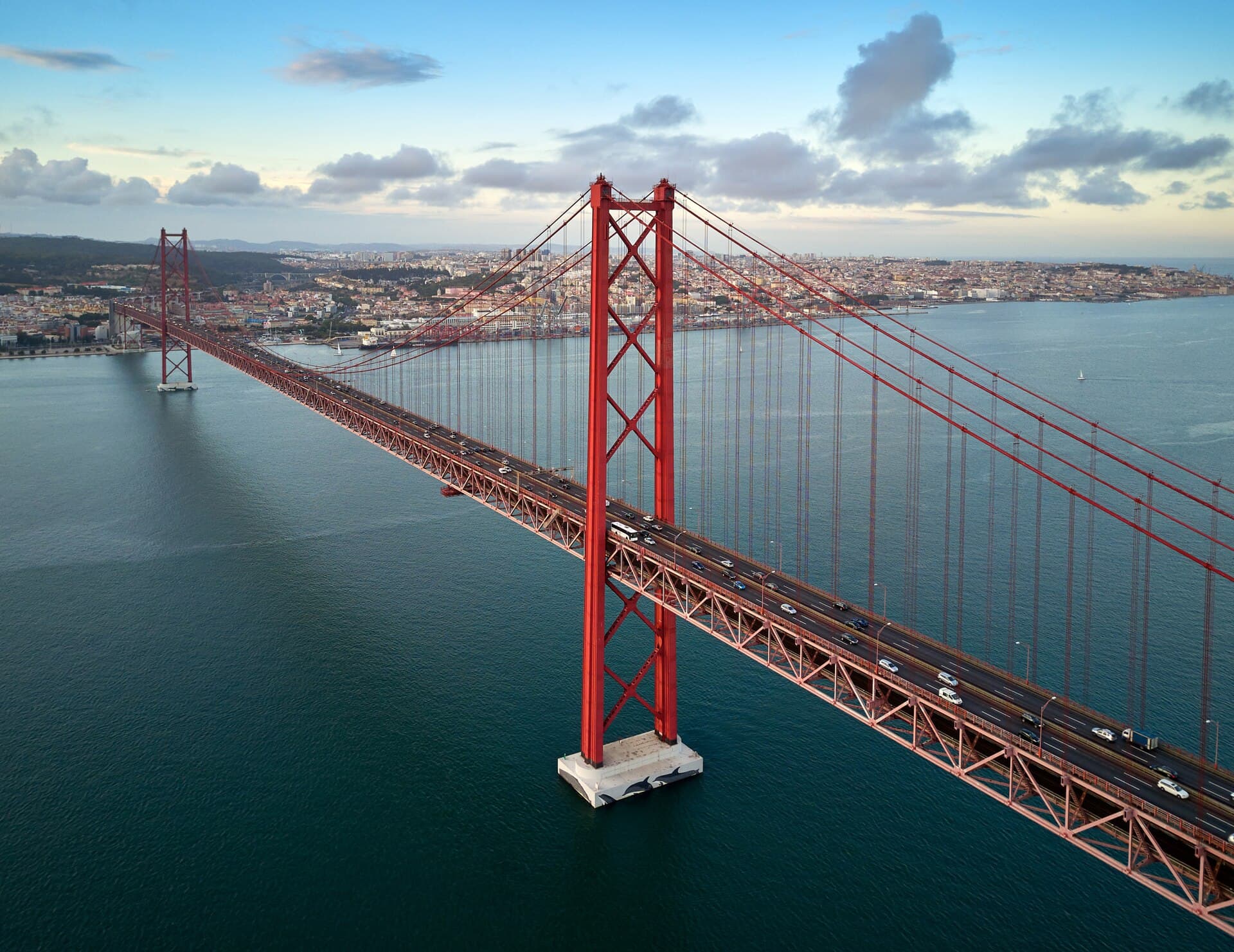 25 de Abril Bridge, Lisbon