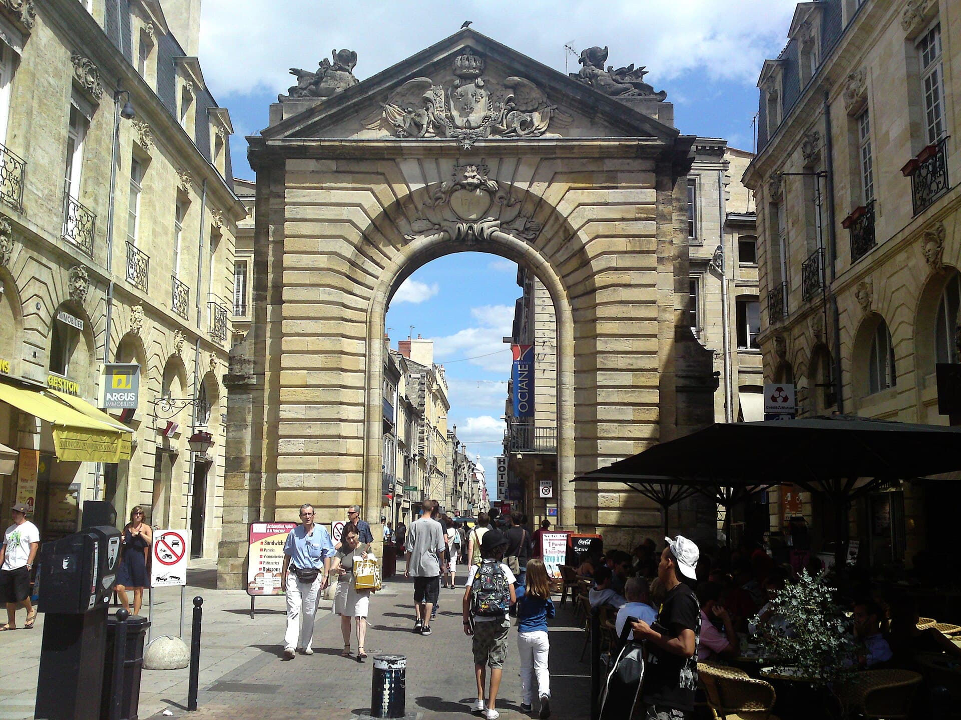 Porte Dijeaux, Bordeaux