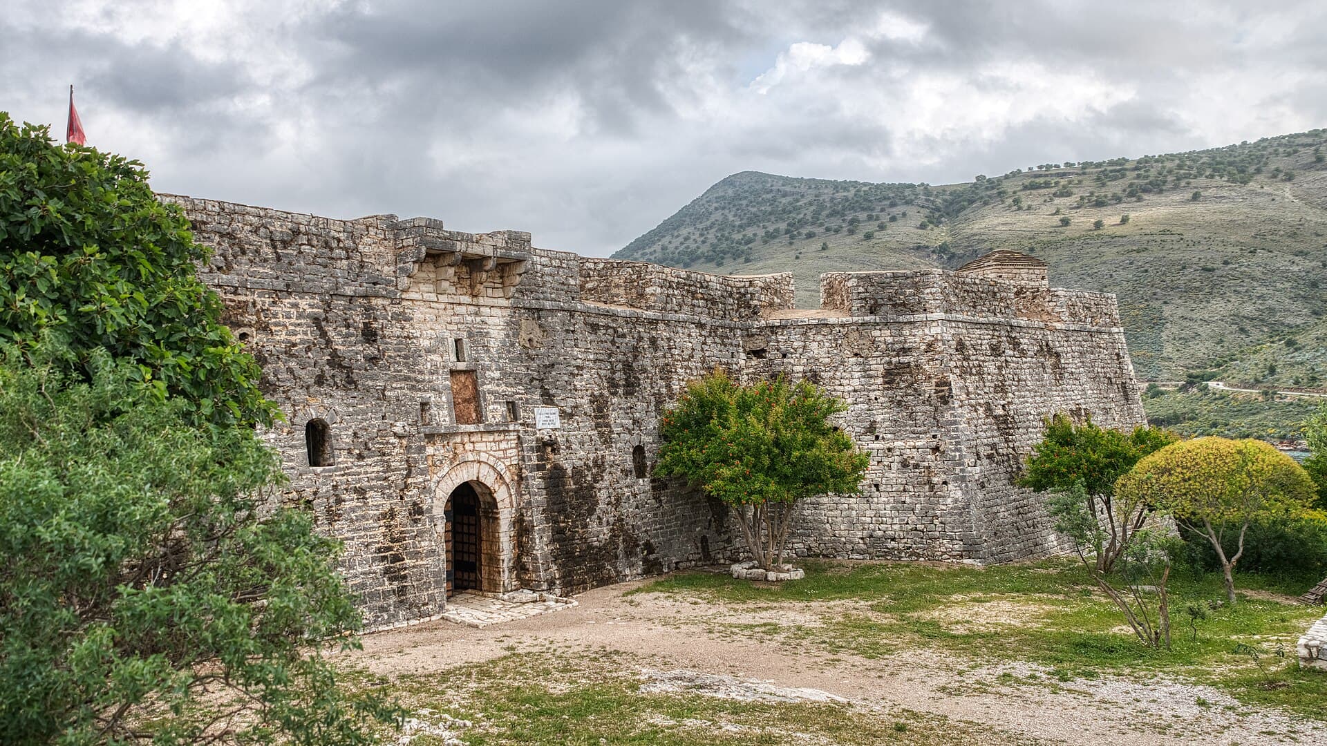 Porto Palermo Castle, Himarë