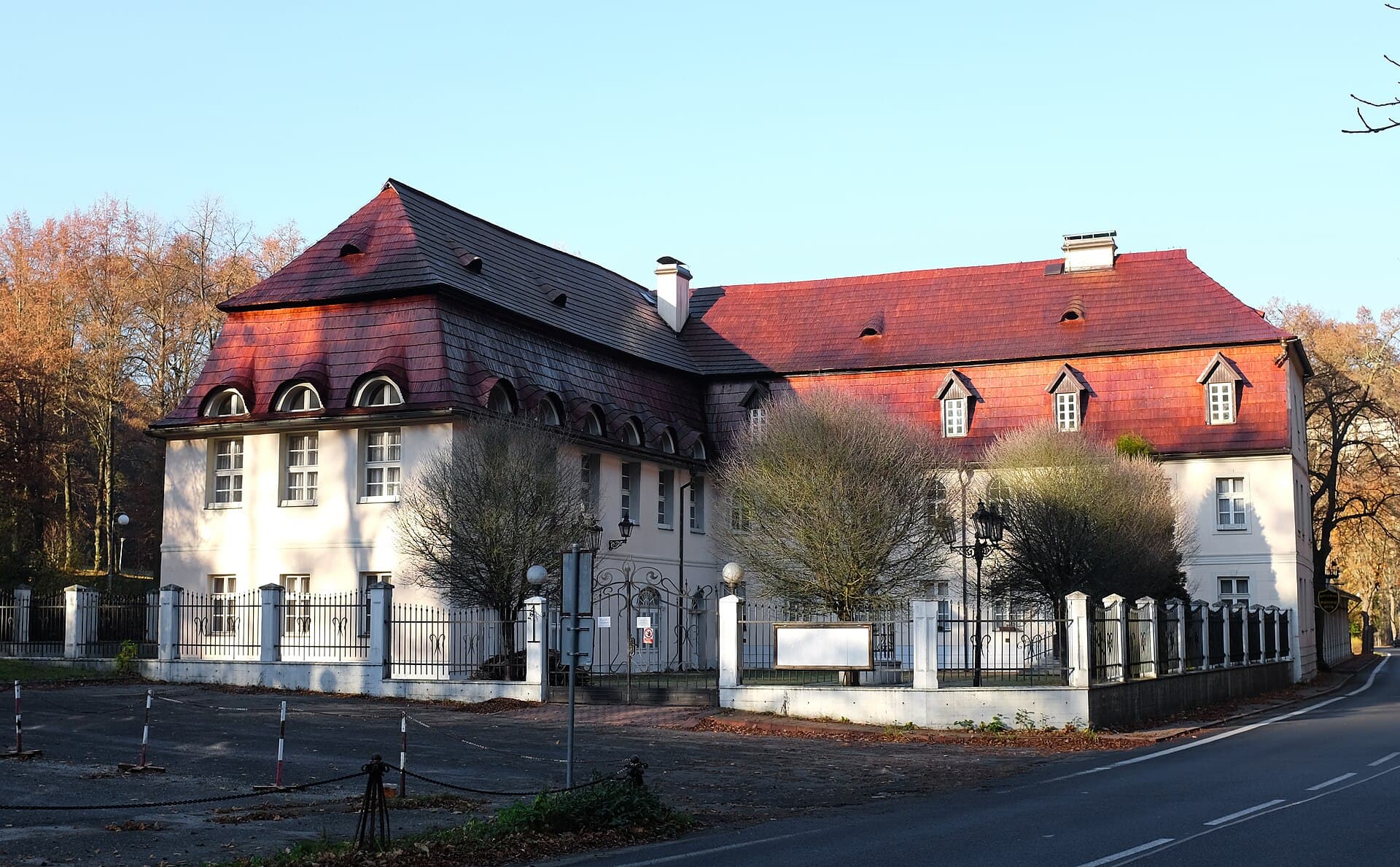 The Post Court, Karlovy Vary