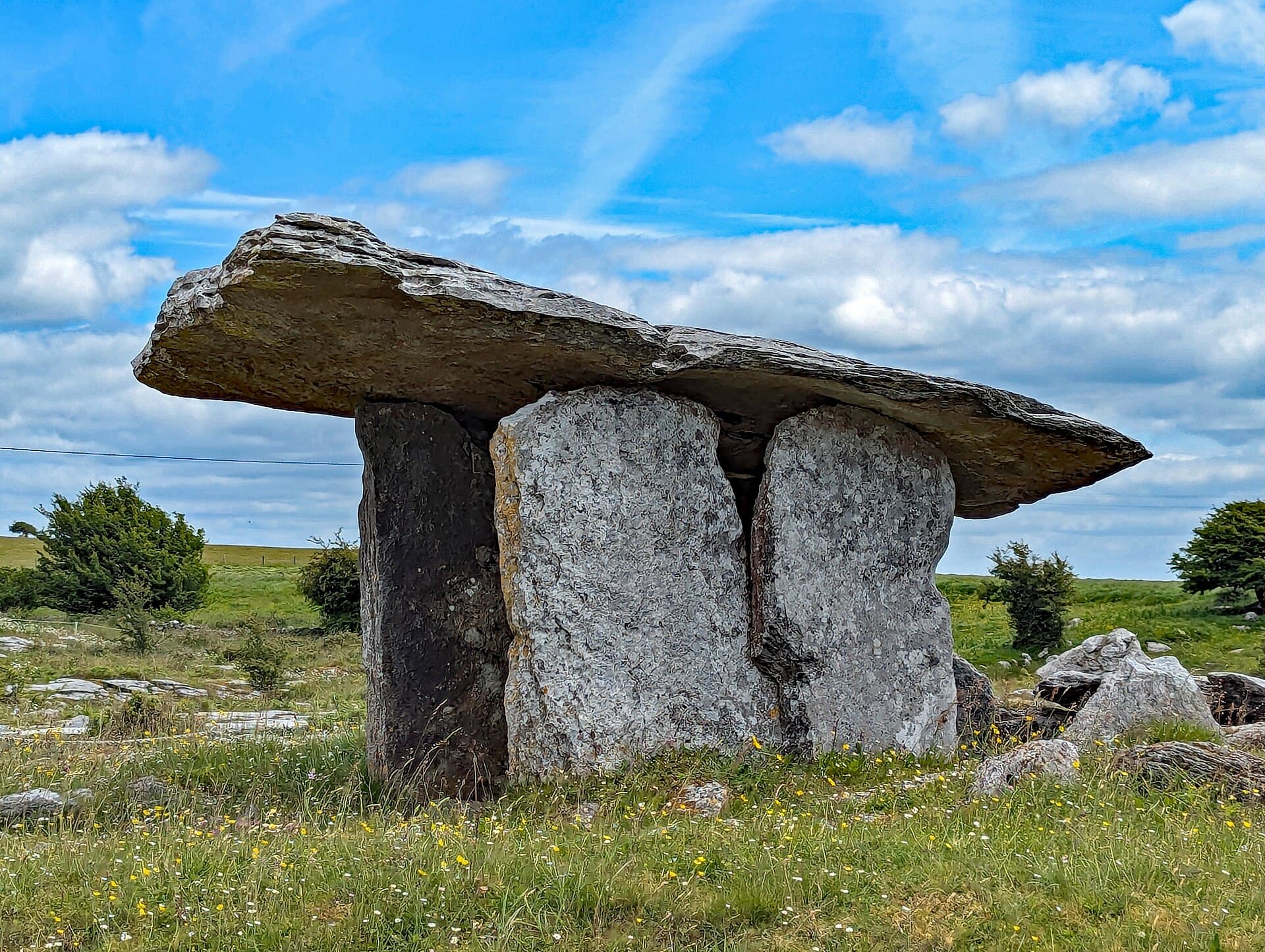 Poulnabrone Dolmen
