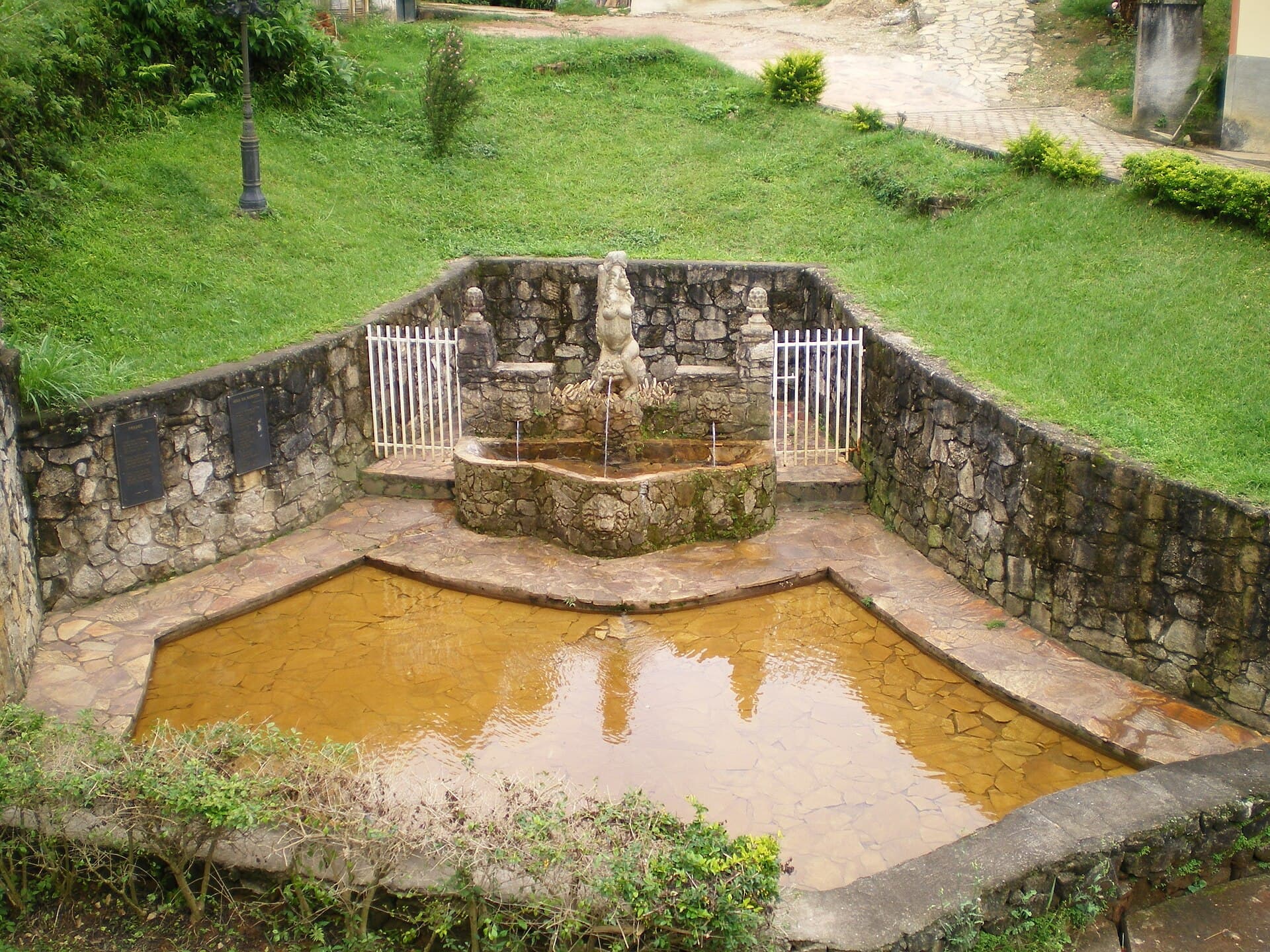 Prados and Bichinho village, Prados