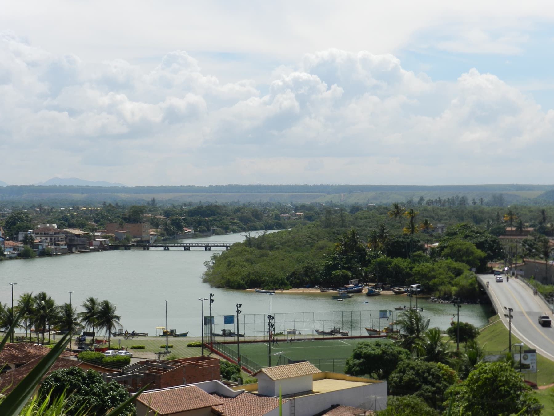 Praia de Nova Almeida, Serra