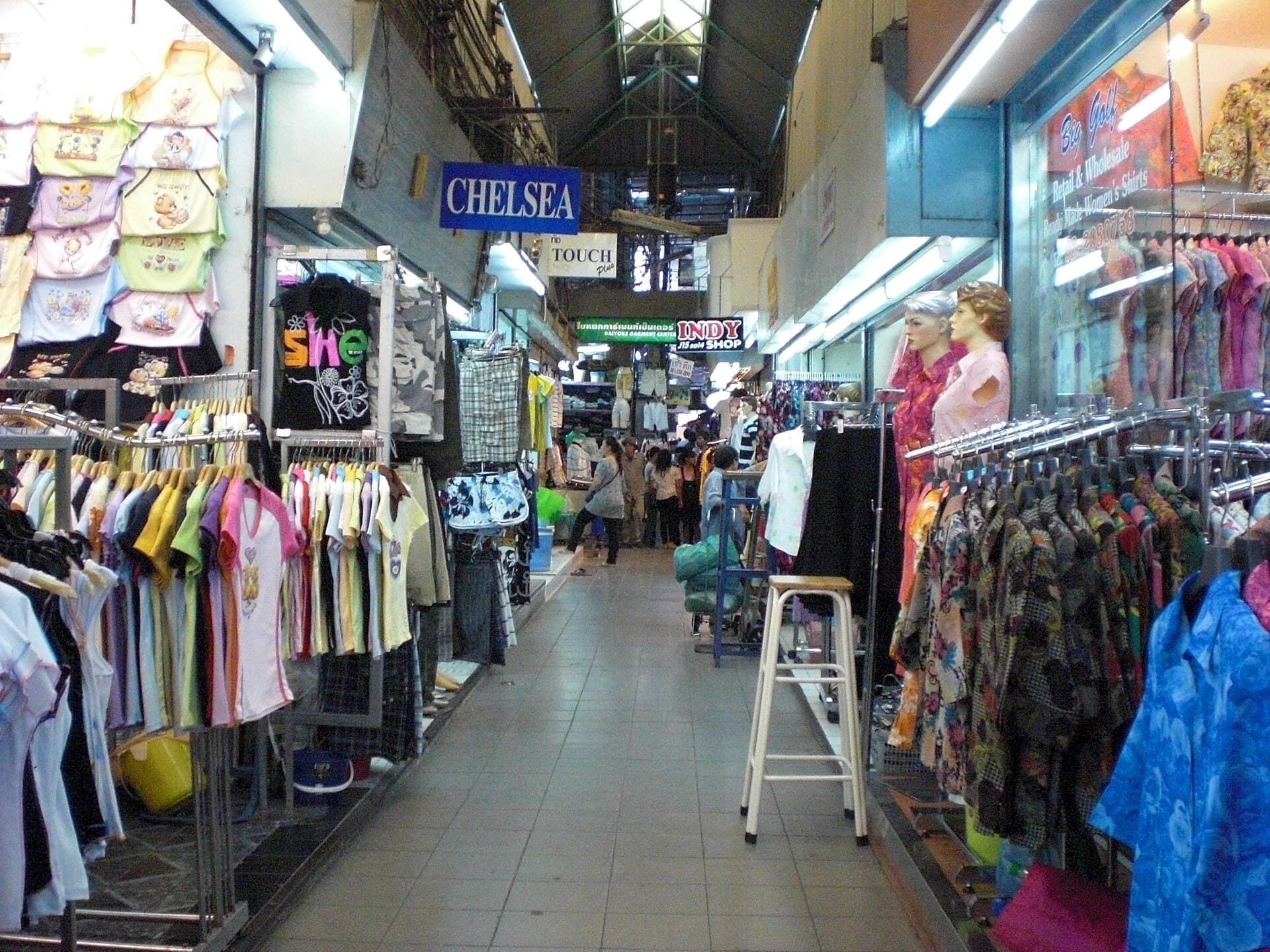 Pratunam Market and Platinum Mall, Bangkok