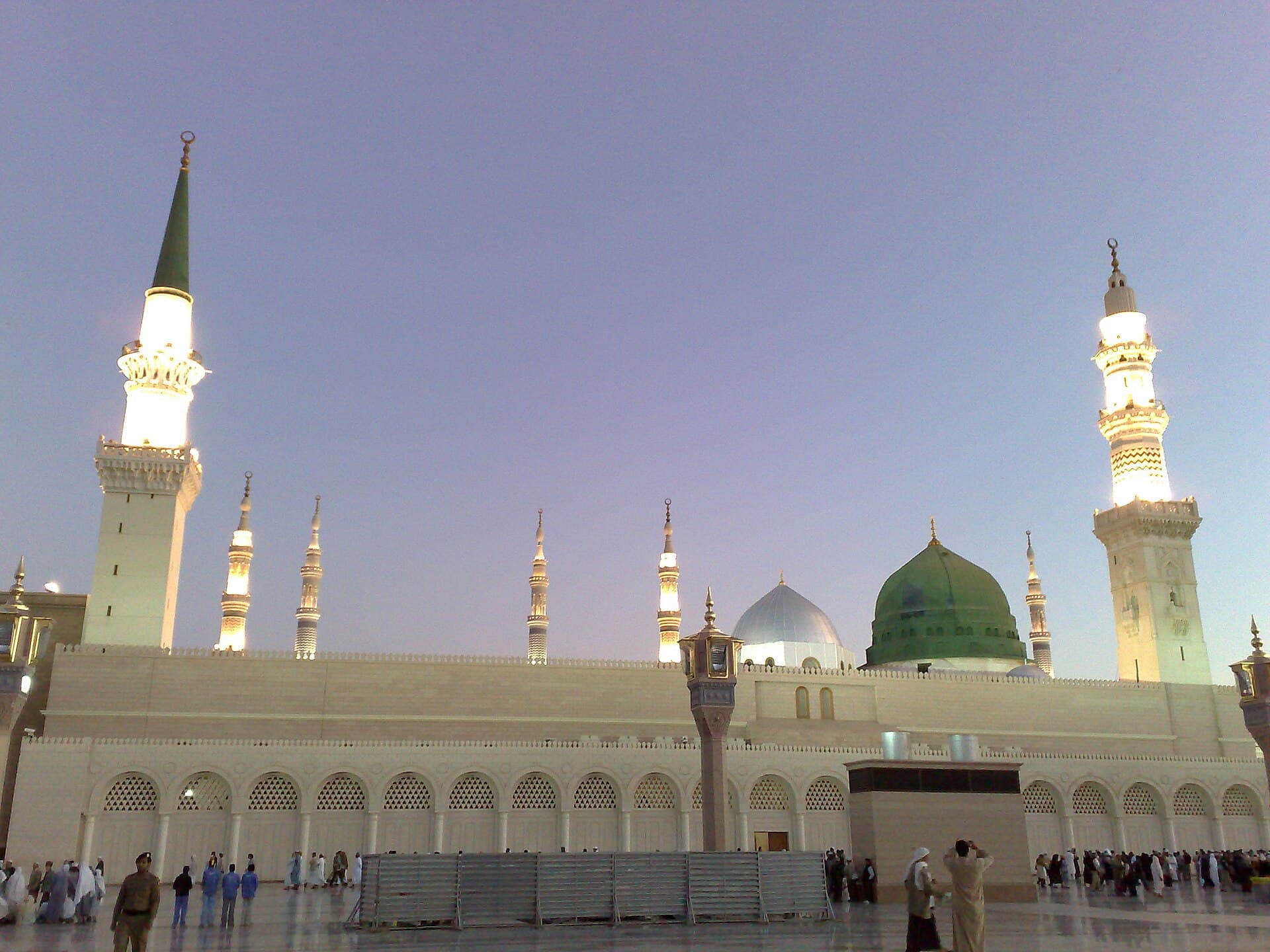 Al-Masjid an-Nabawi (Prophet's Mosque)