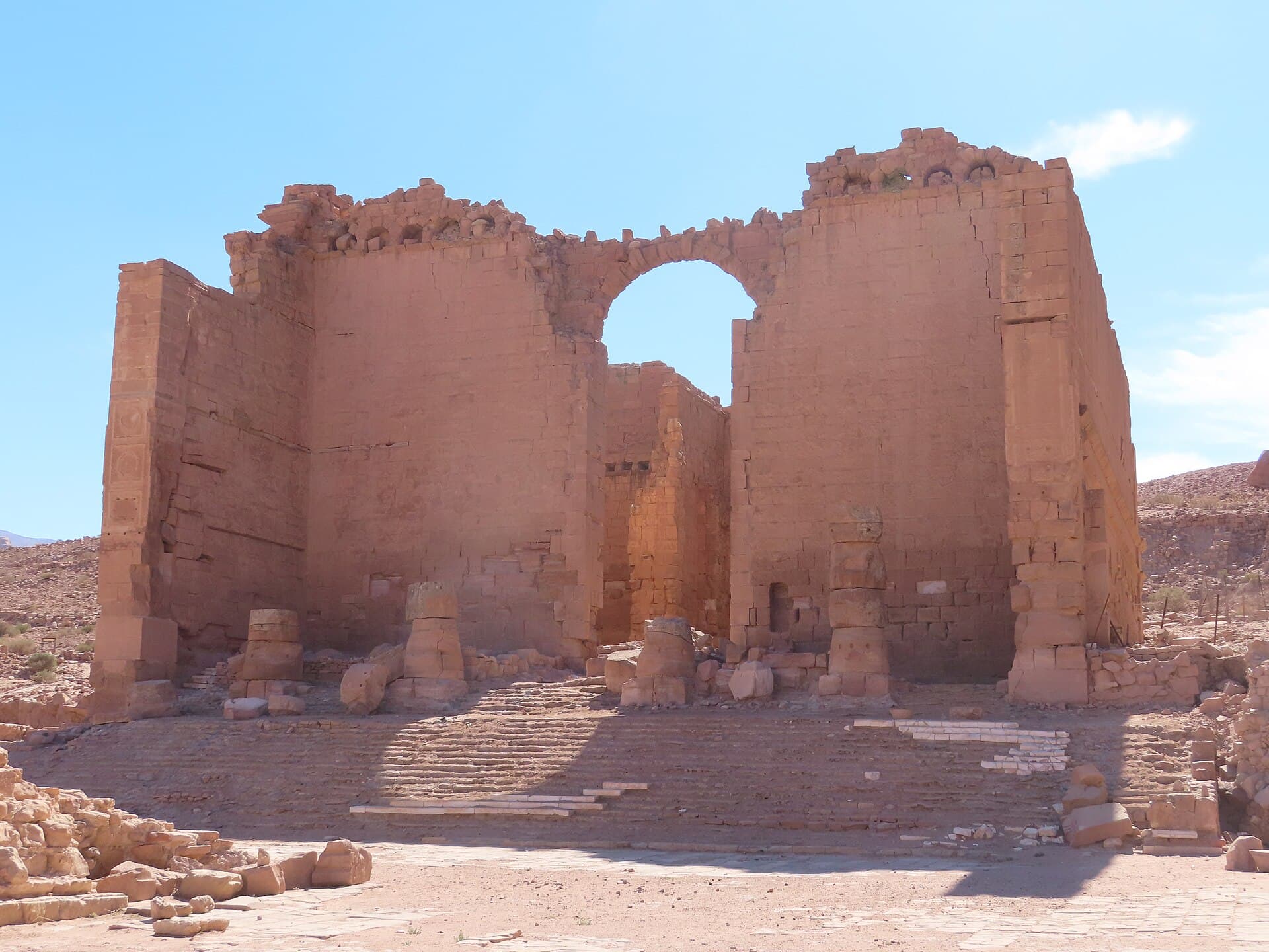 Qasr al-Bint (Petra), Petra