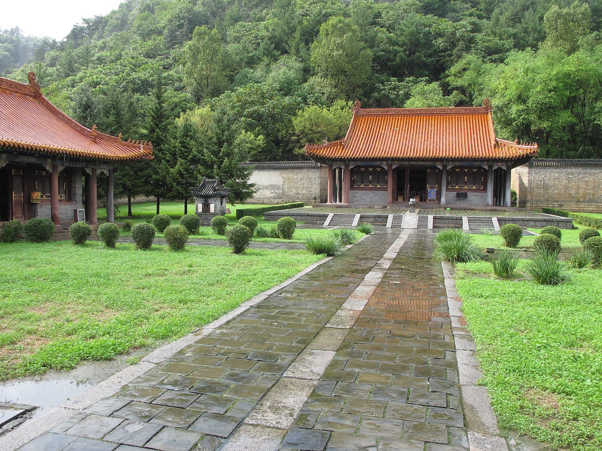 Qing Yongling Mausoleum