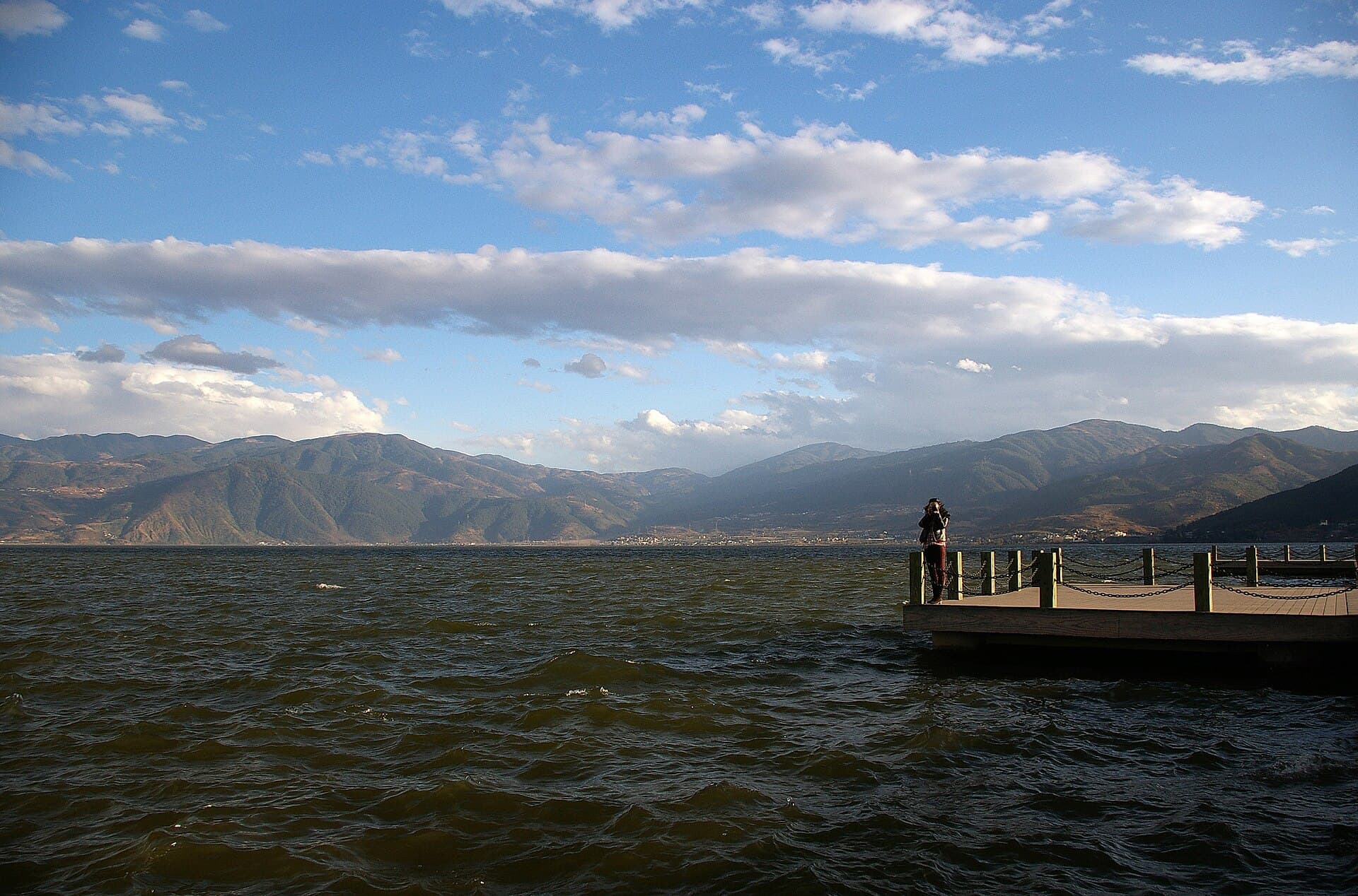 Qionghai Lake