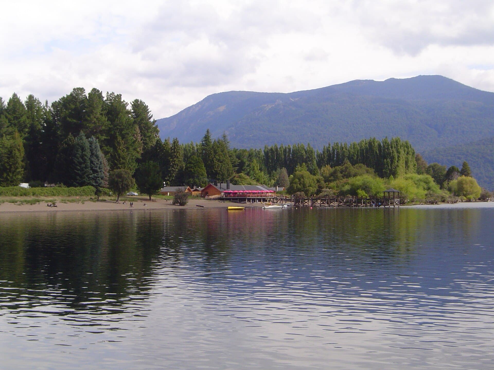 Quila Quina (Lake Lácar), San Martín de los Andes