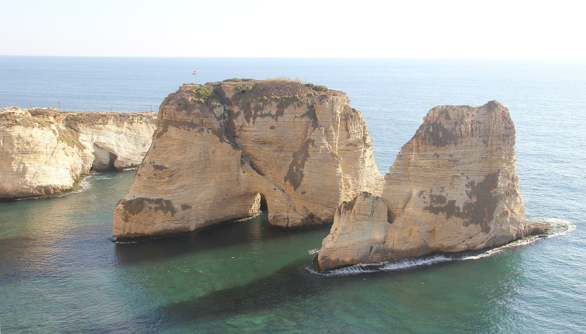 صخرة الروشة