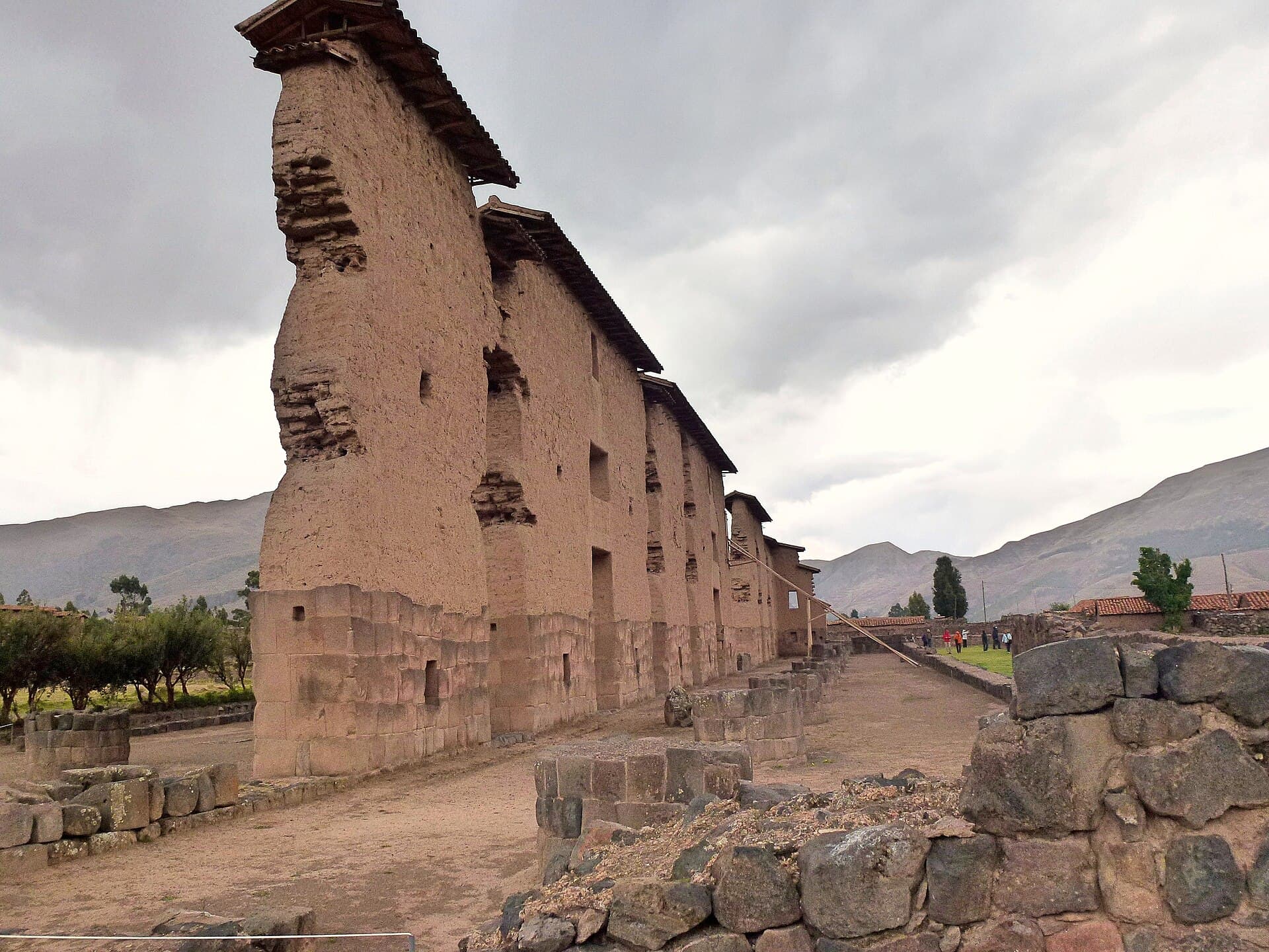 Temple of Wiracocha, Raqchi
