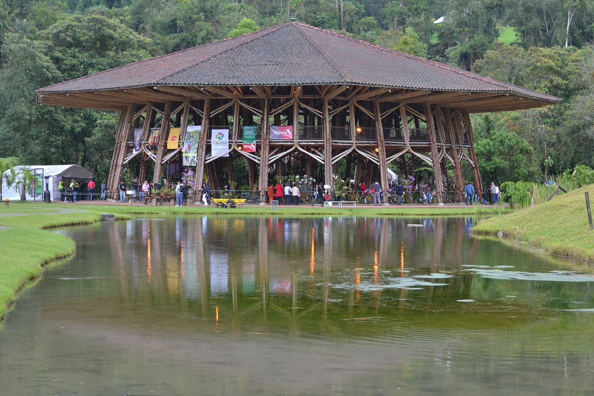Bamboo pavilion, Recinto del Pensamiento