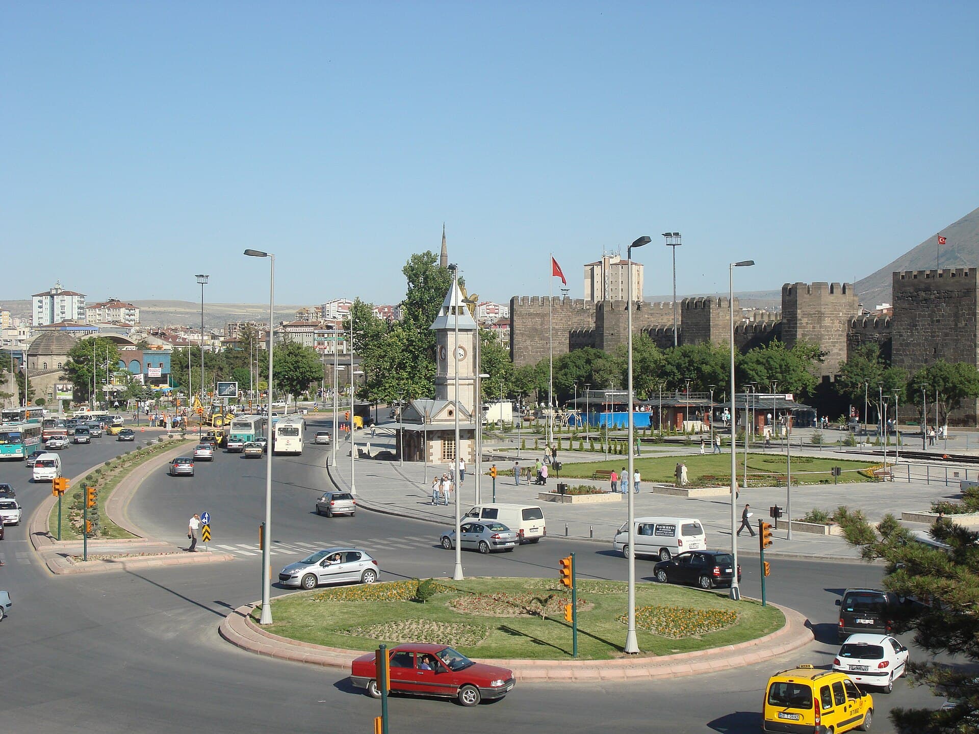 Republic Square (Cumhuriyet Meydanı), Kayseri