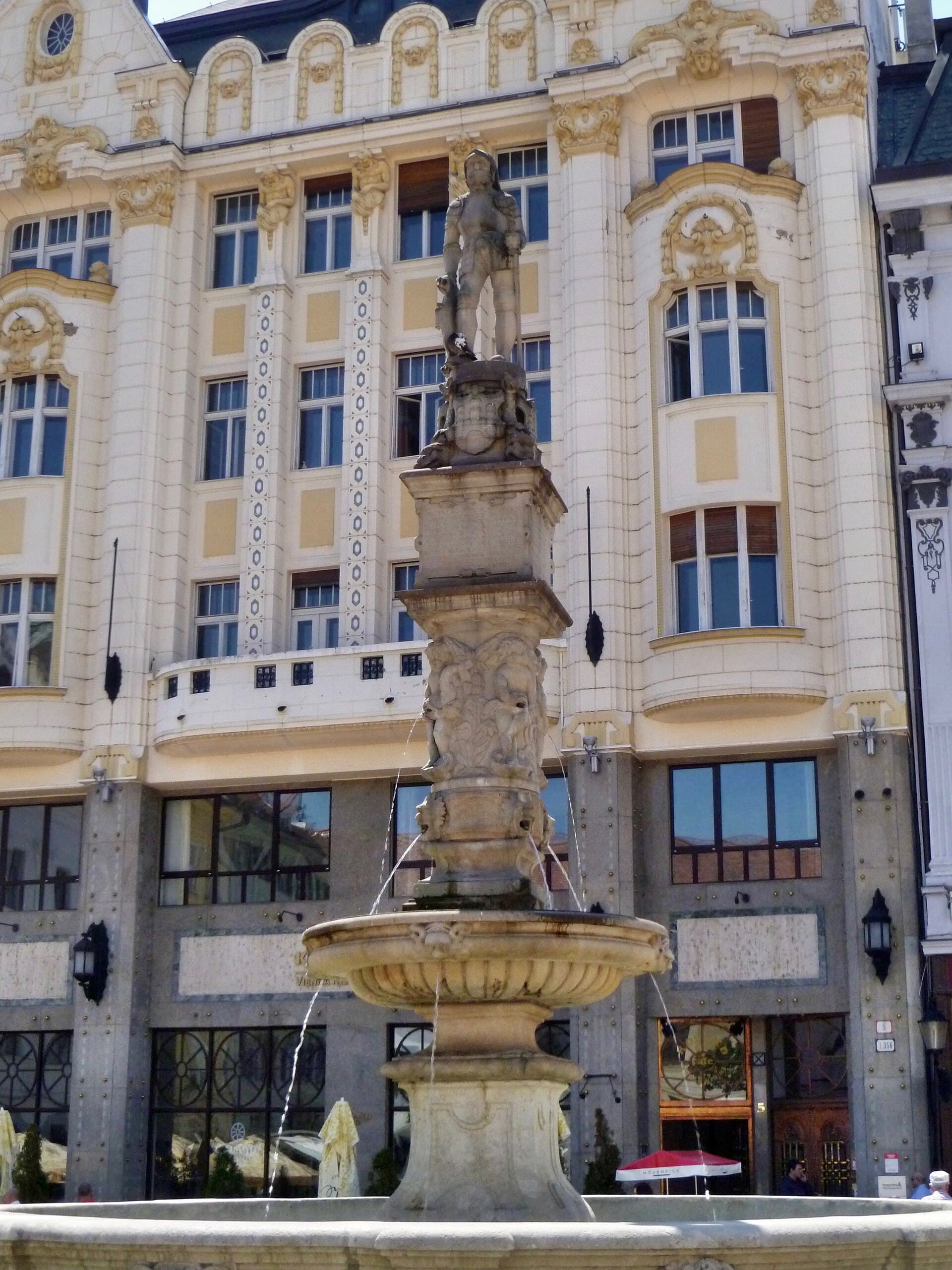 Roland's Fountain, Bratislava