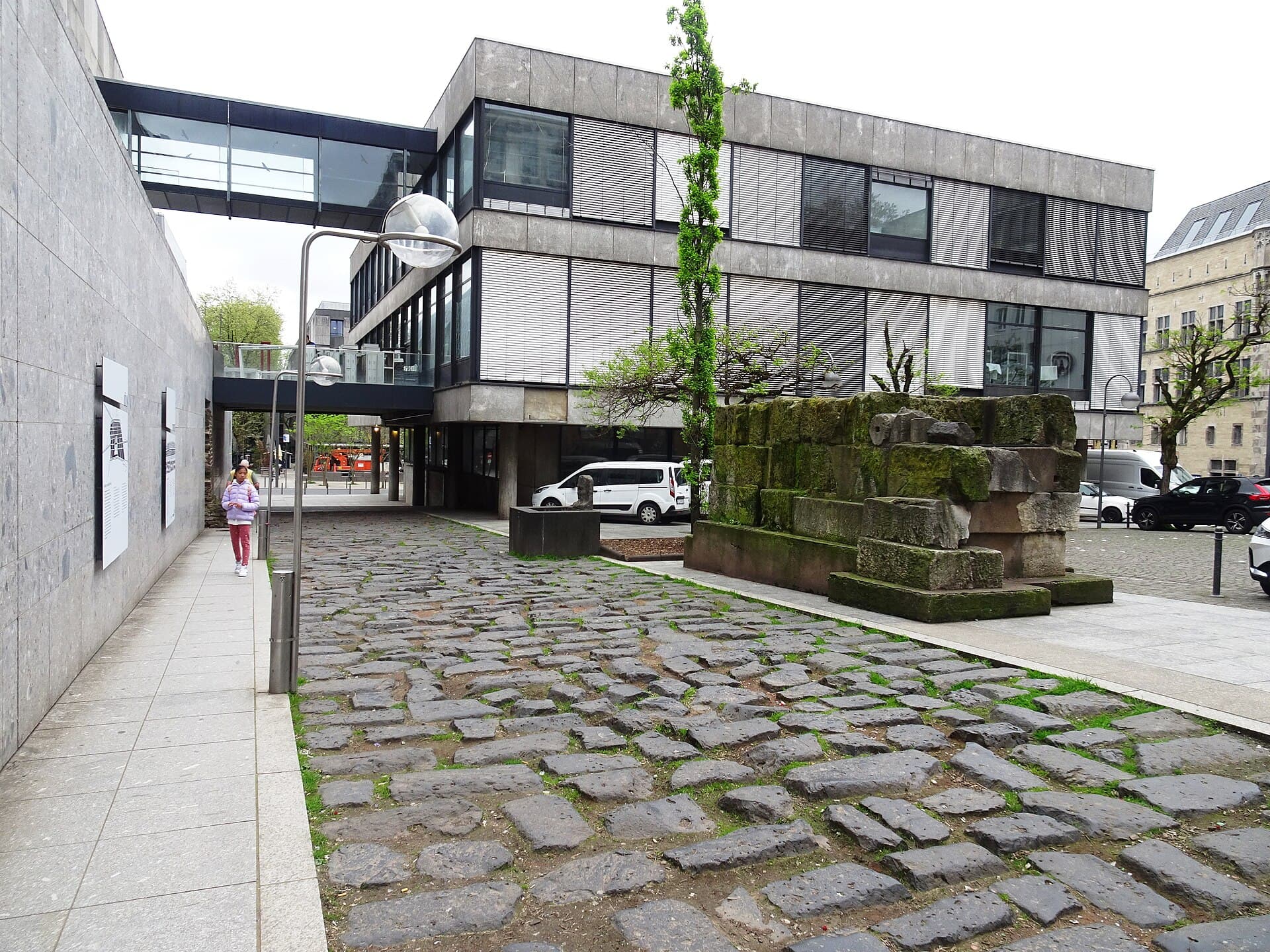 Roman harbour street, Cologne
