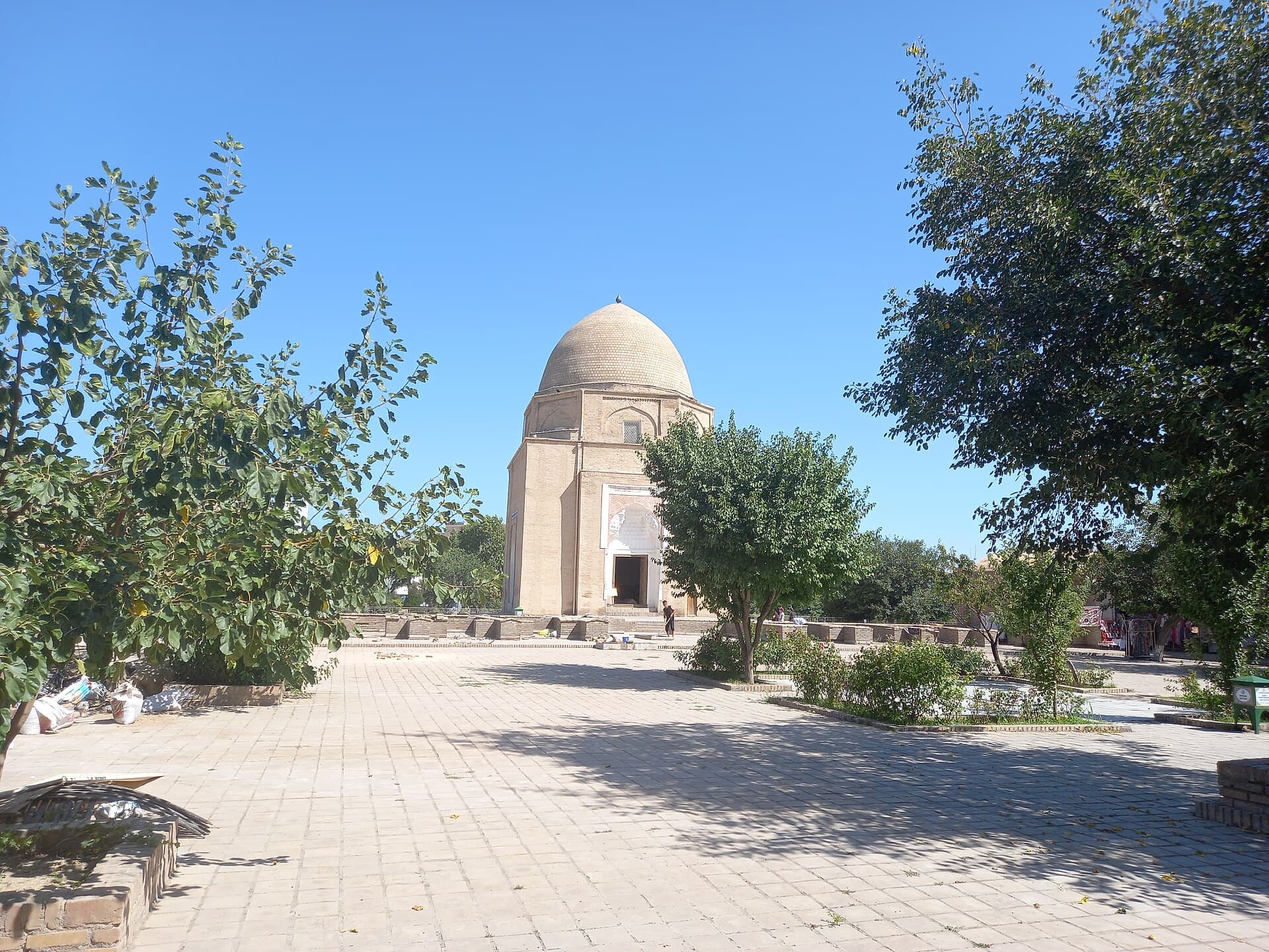 Ruhabad Mausoleum