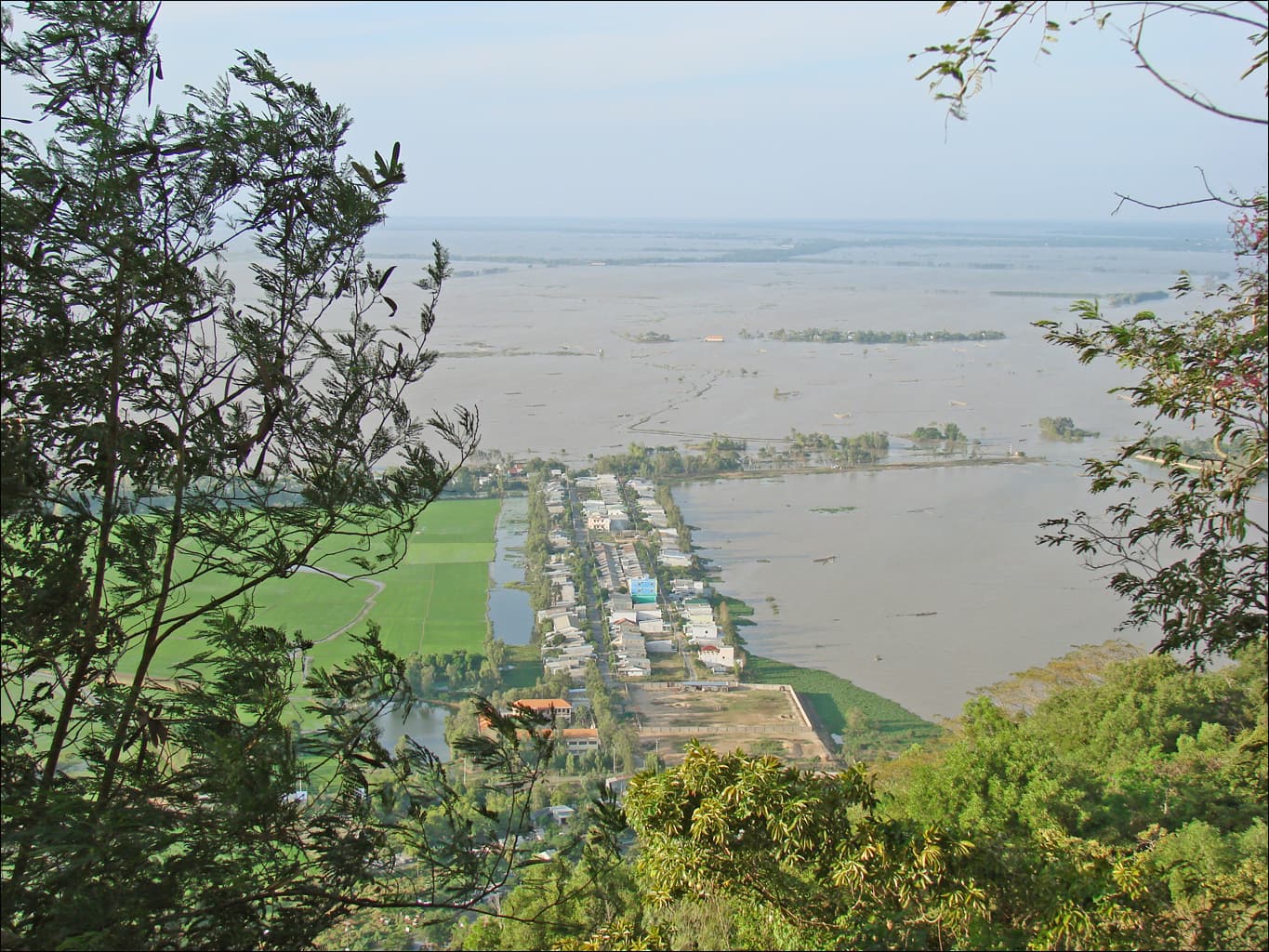 Sam Mountain, Chau Doc