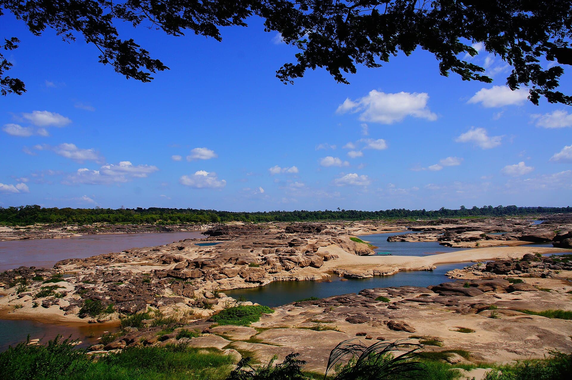 Sam Phan Bok (the three thousand holes), Ubon Ratchathani