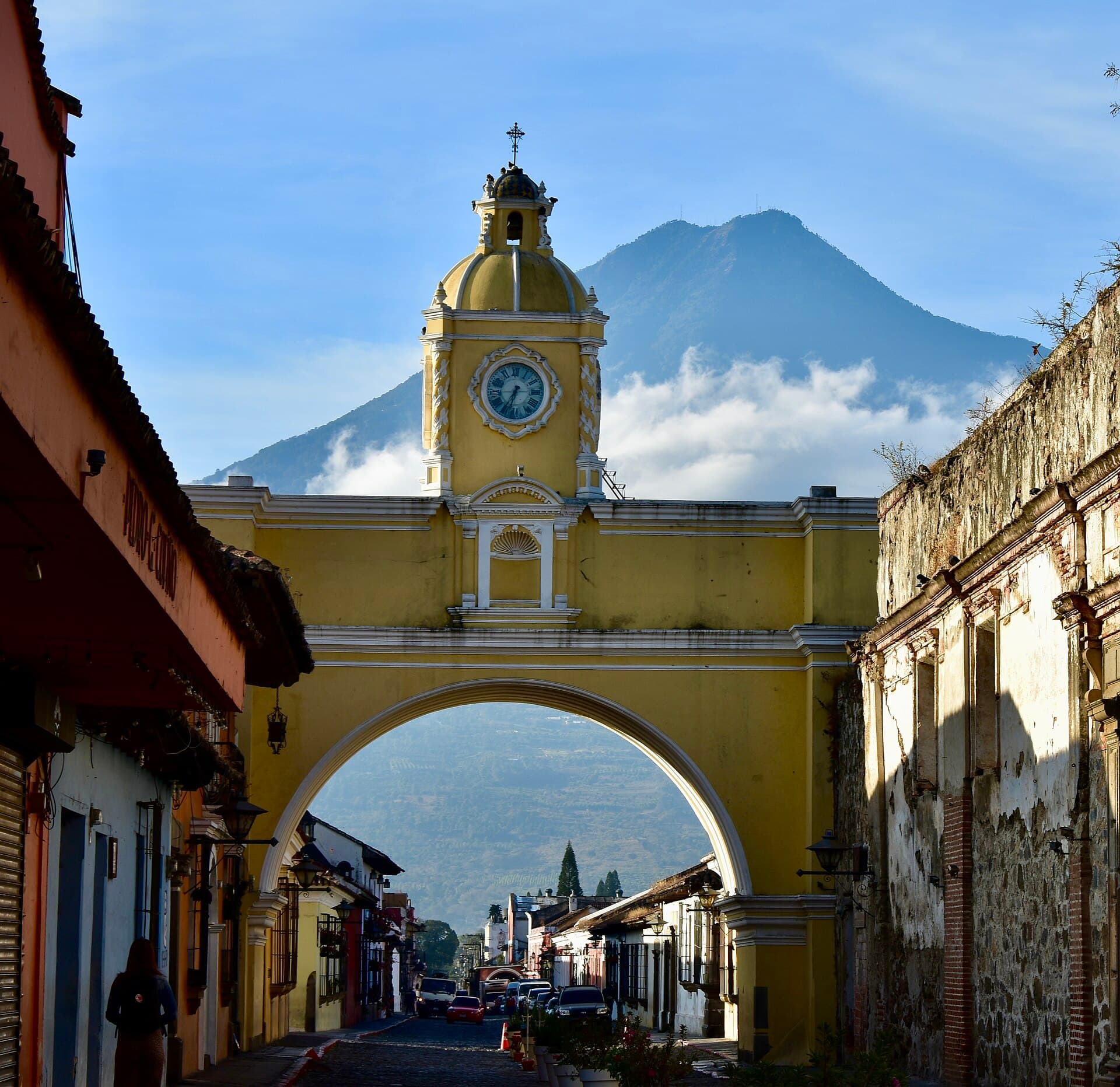 Santa Catalina Arch and Old Antigua