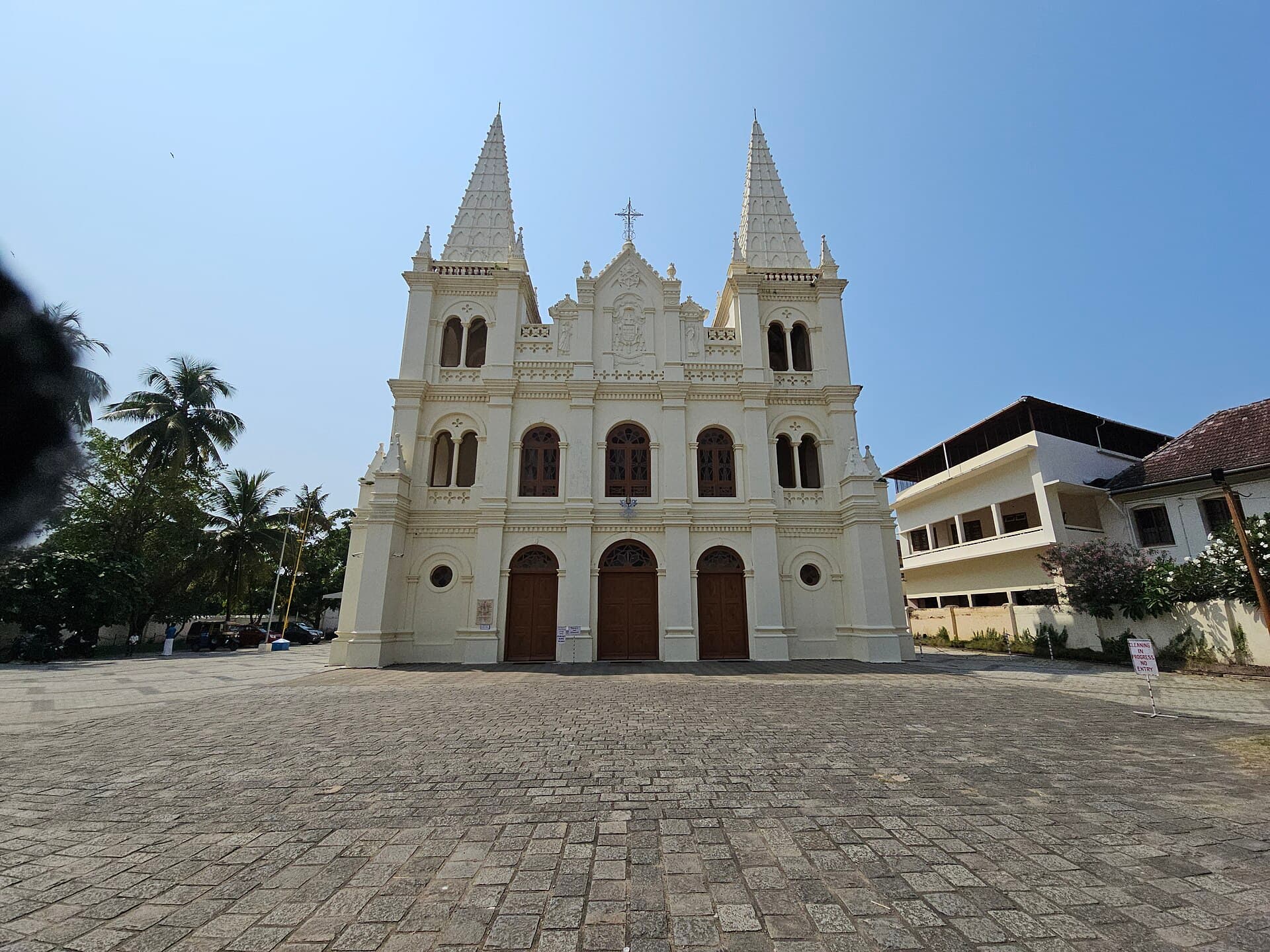 Santa Cruz Basilica