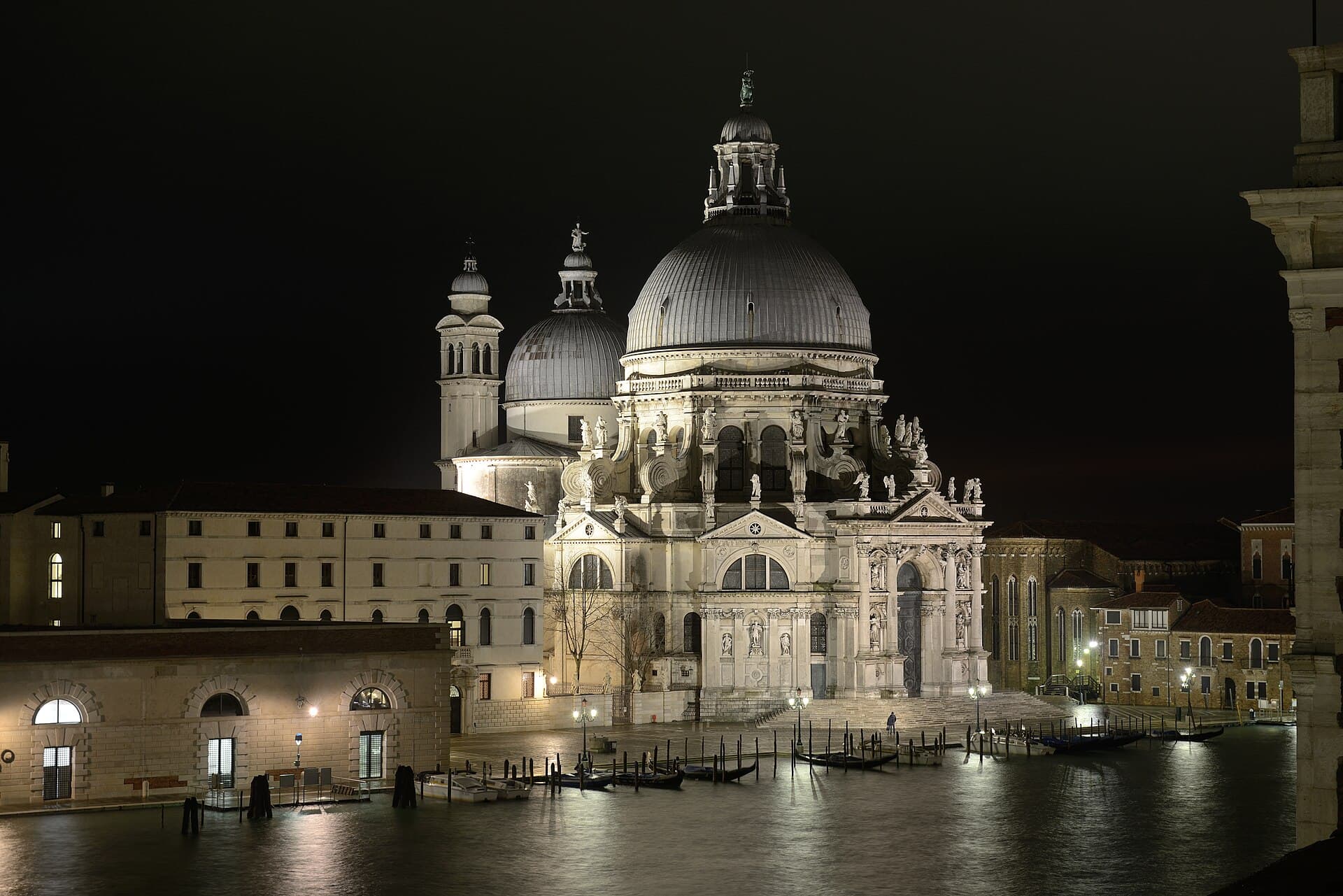Santa Maria della Salute, Venice