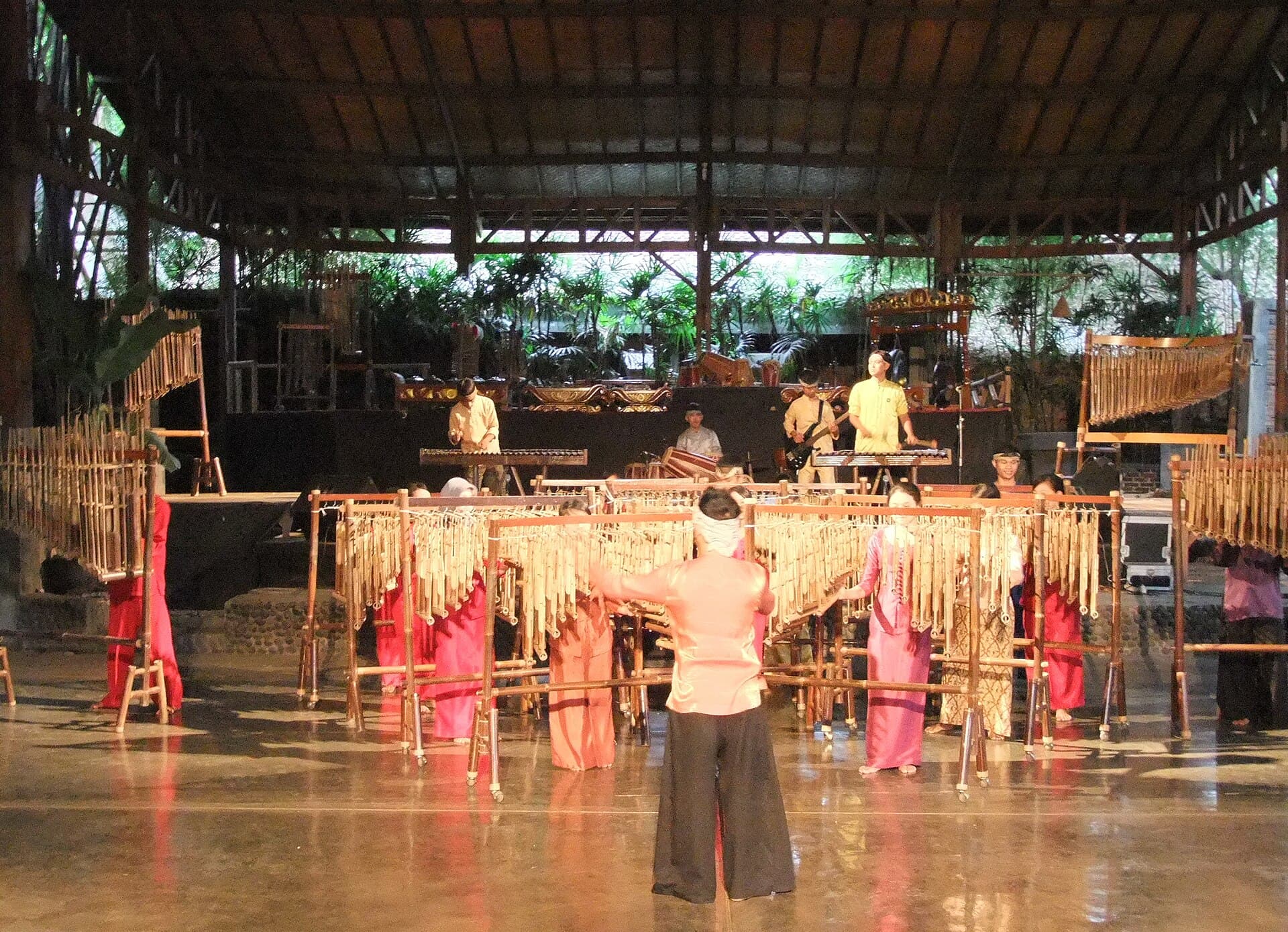Angklung show at Saung Angklung Udjo