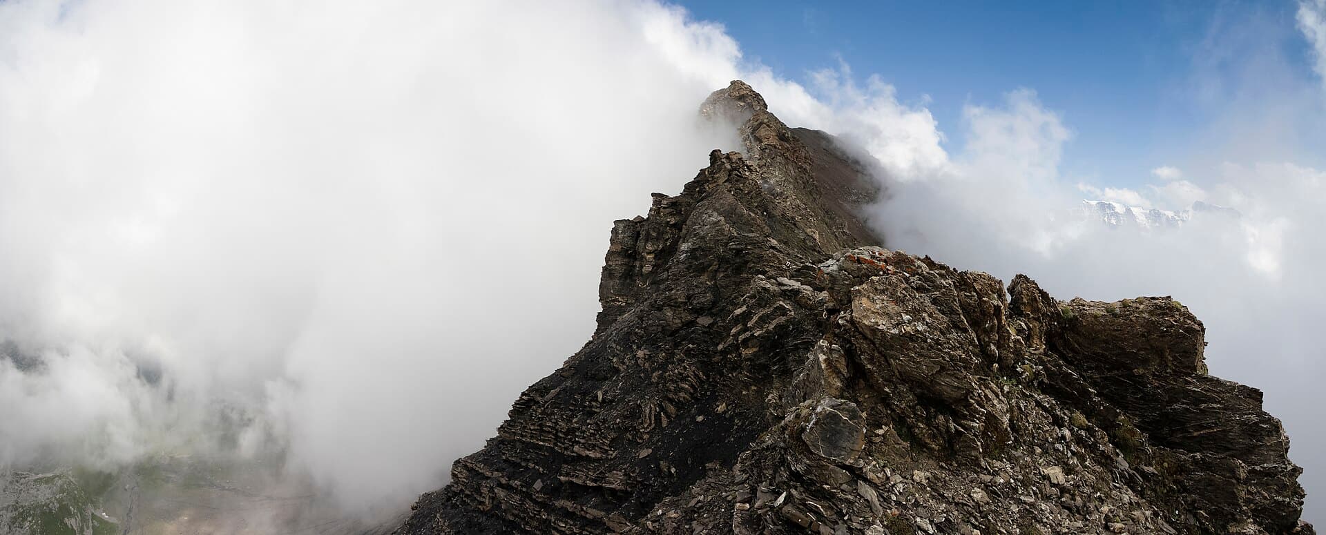 Schilthorn (Piz Gloria), Interlaken