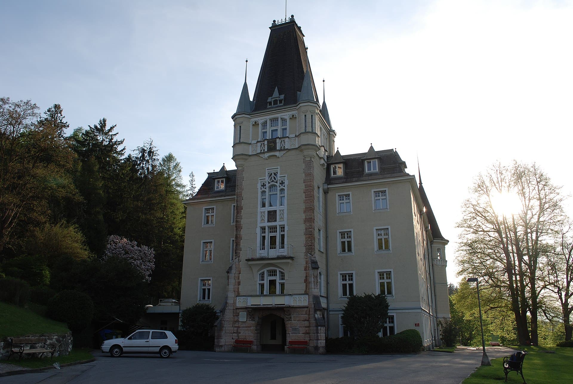 Mentlberg Castle, Innsbruck