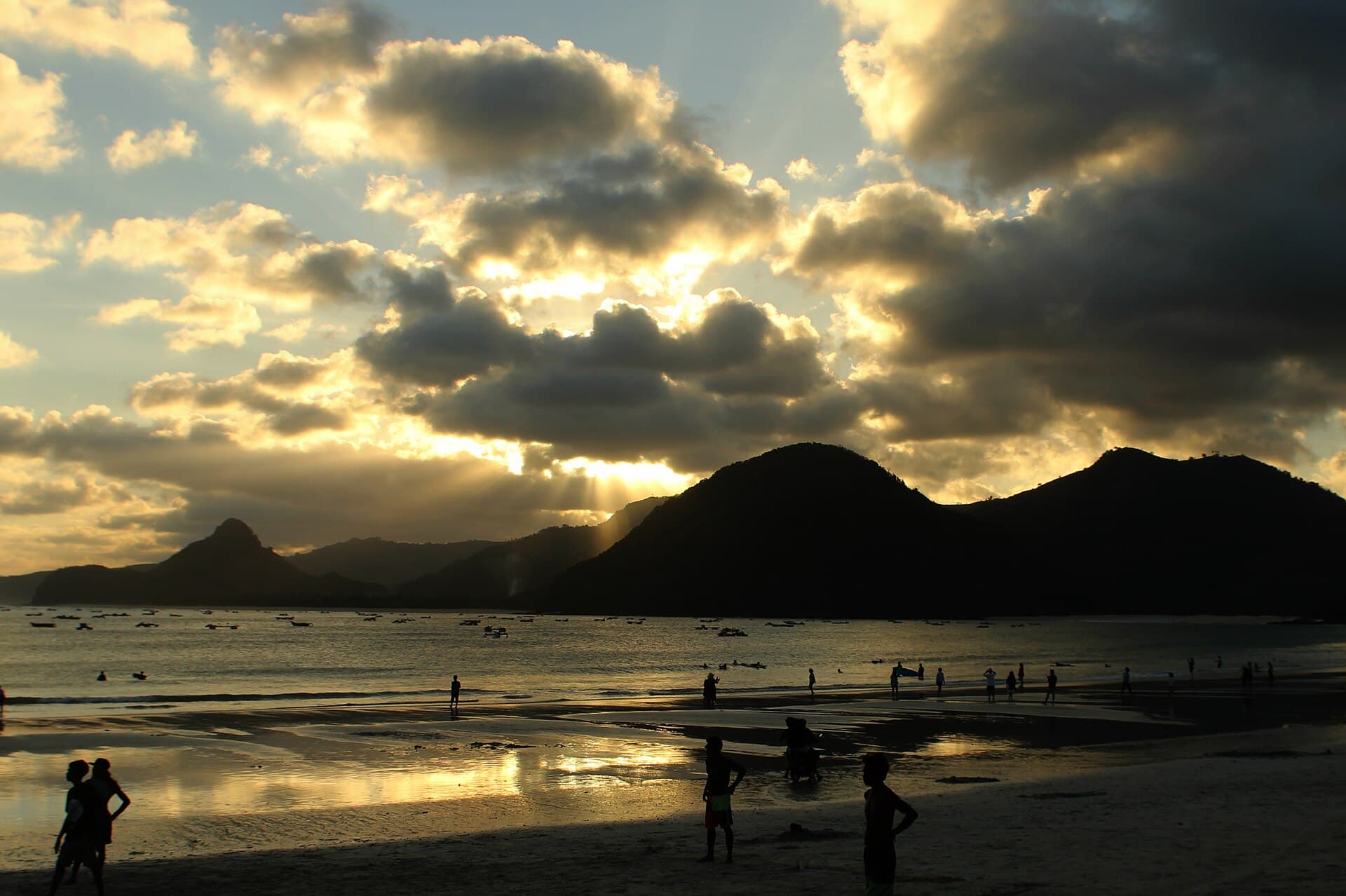 Selong Belanak Beach