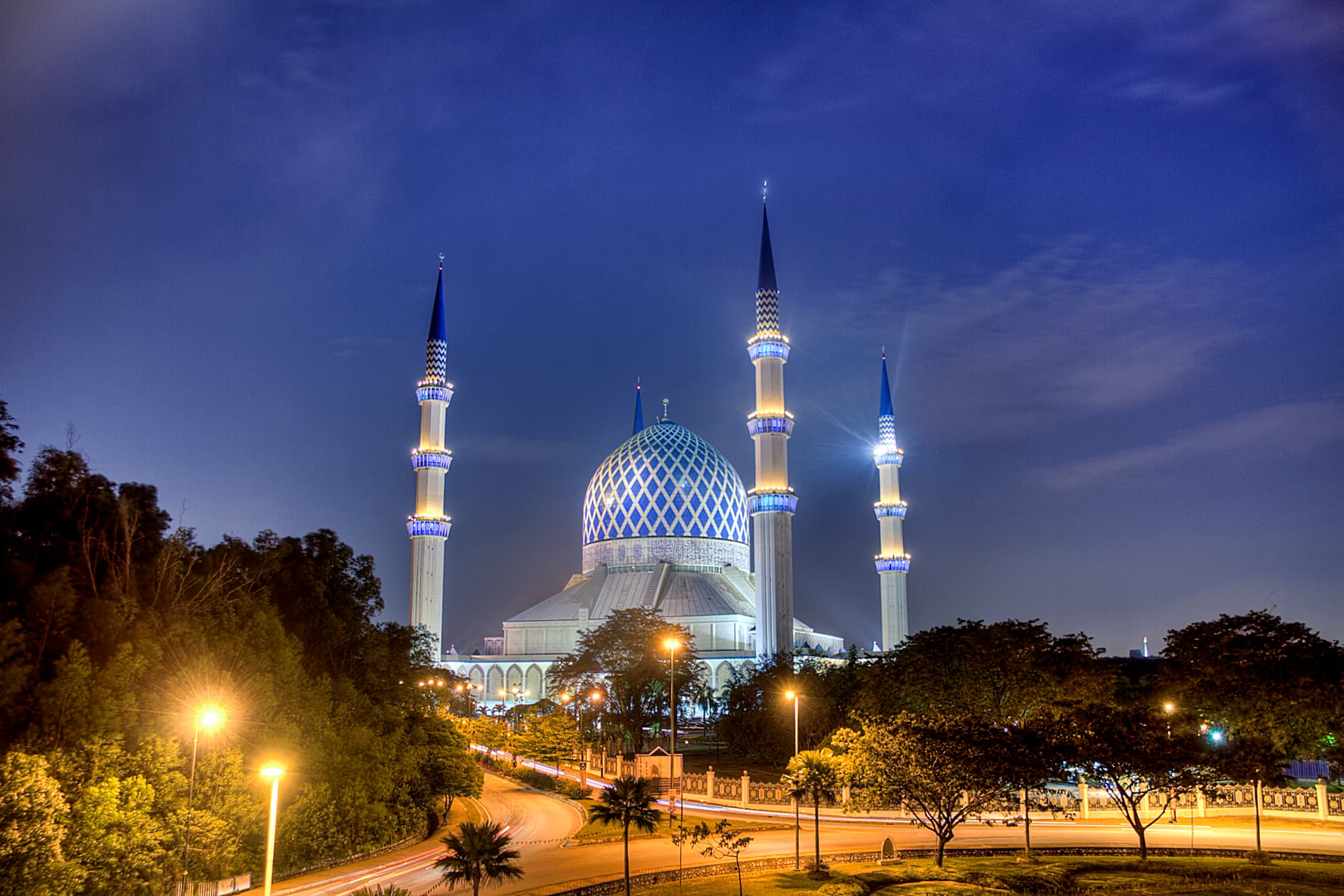 Shah Alam Blue Mosque (Sultan Salahuddin Abdul Aziz Shah Mosque), Kuala Lumpur