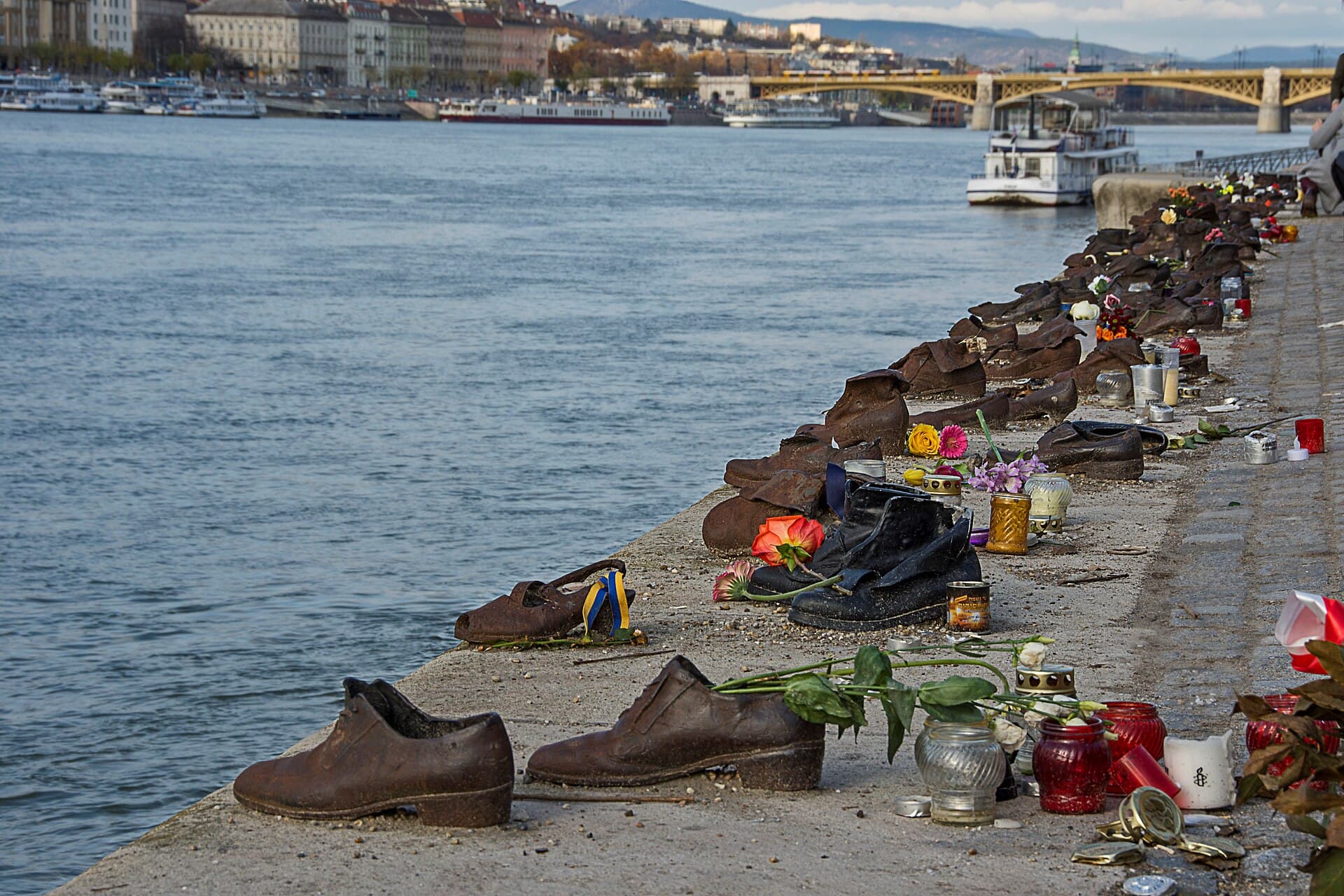 Shoes on the Danube Bank, Budapest