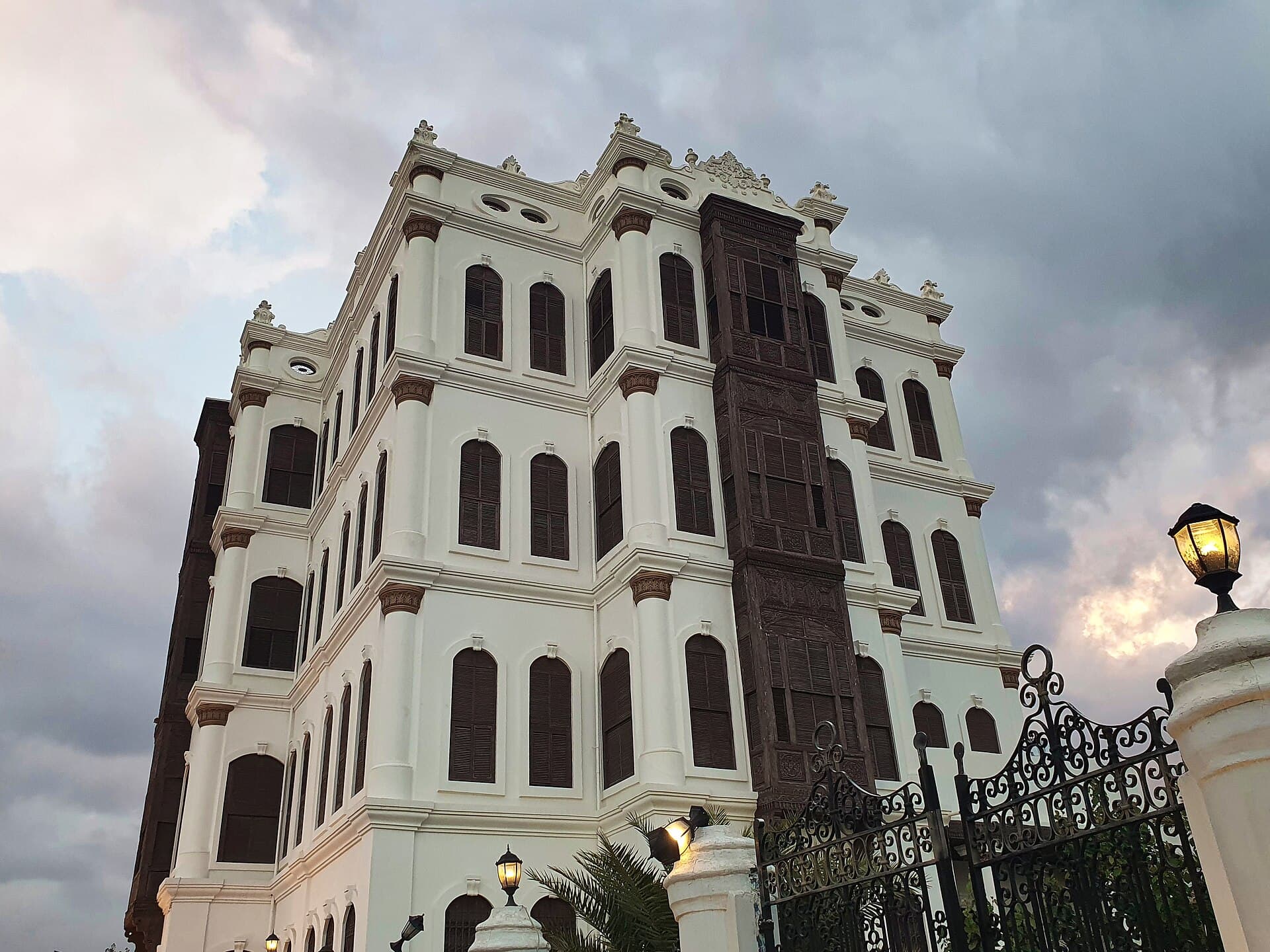 Shubra Palace