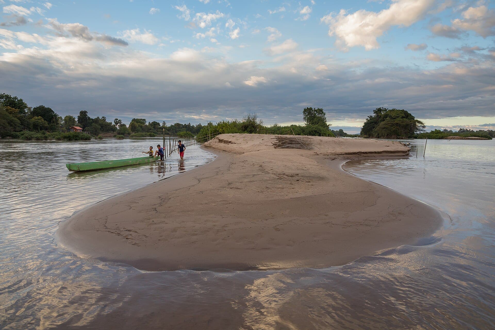 The Four Thousand Islands of the Mekong
