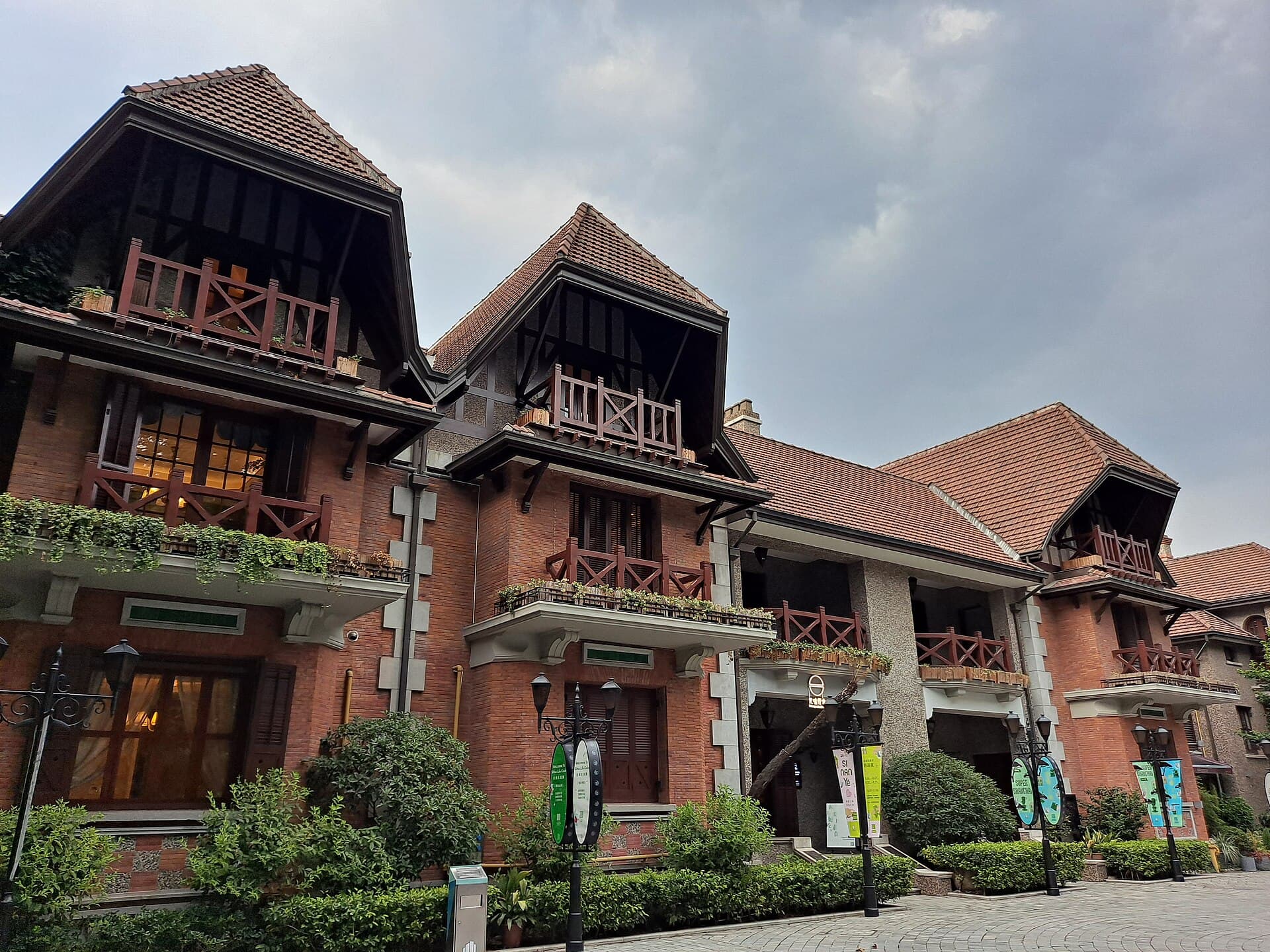 Sinan Mansions