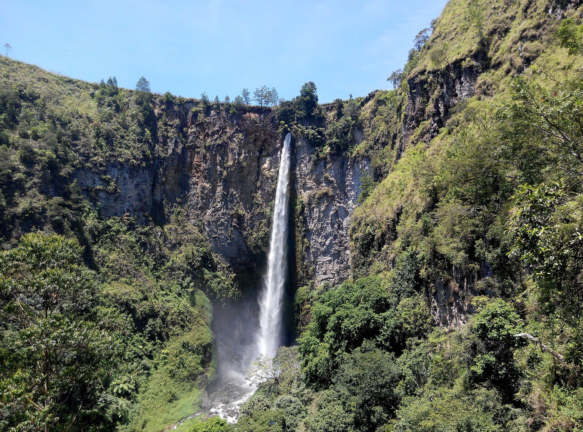 Sipiso-piso Waterfall, Lake Toba