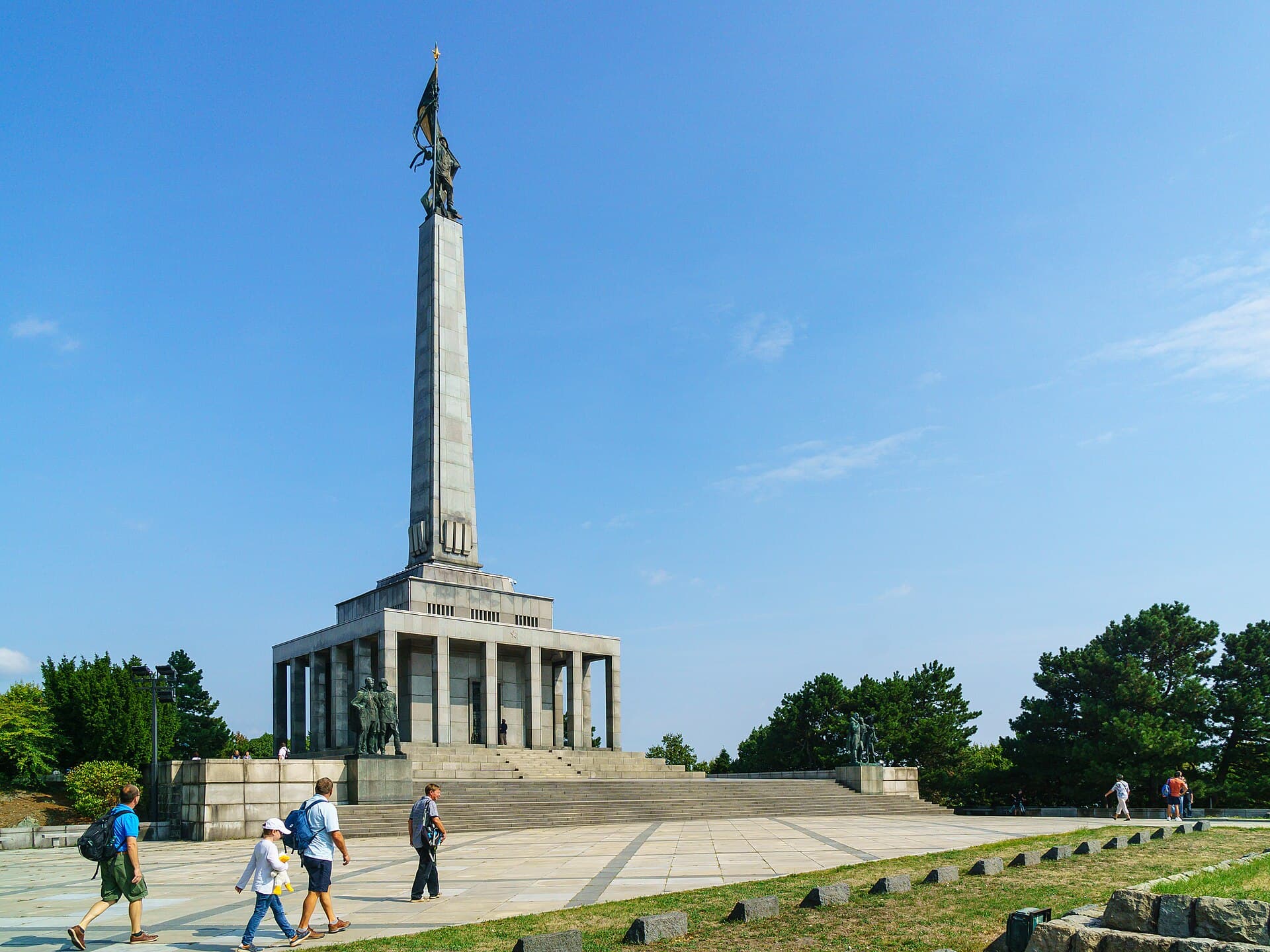 Slavín Memorial, Bratislava