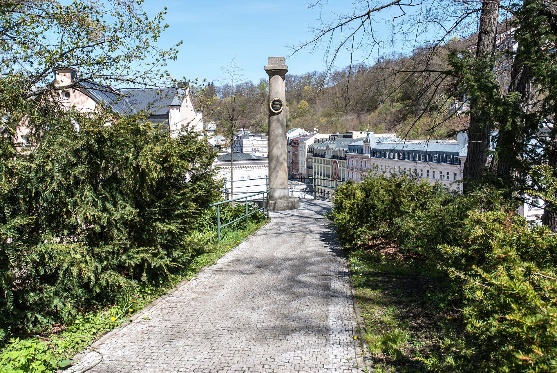 The Duke and Duchess of Cambridge Column, Karlovy Vary