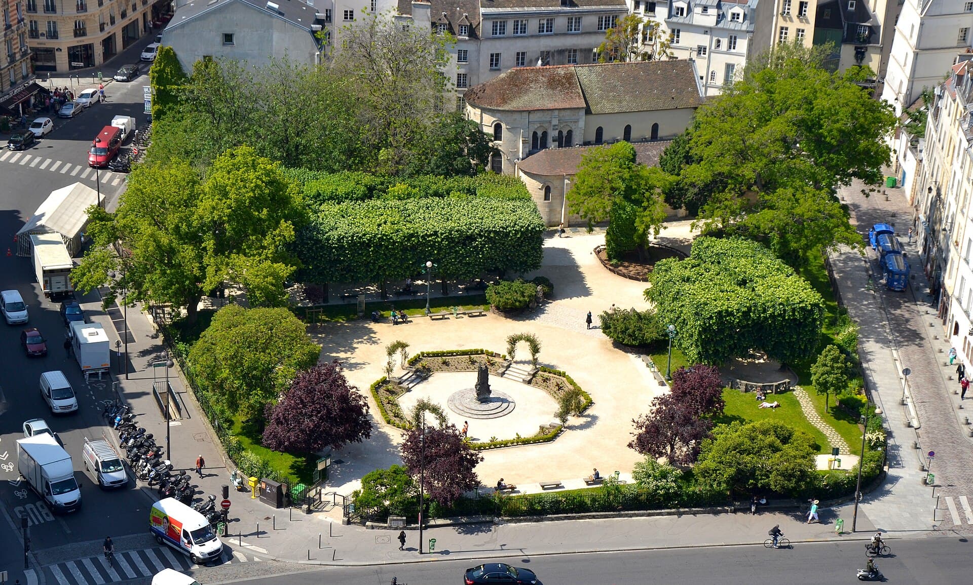 Square René Viviani, Paris