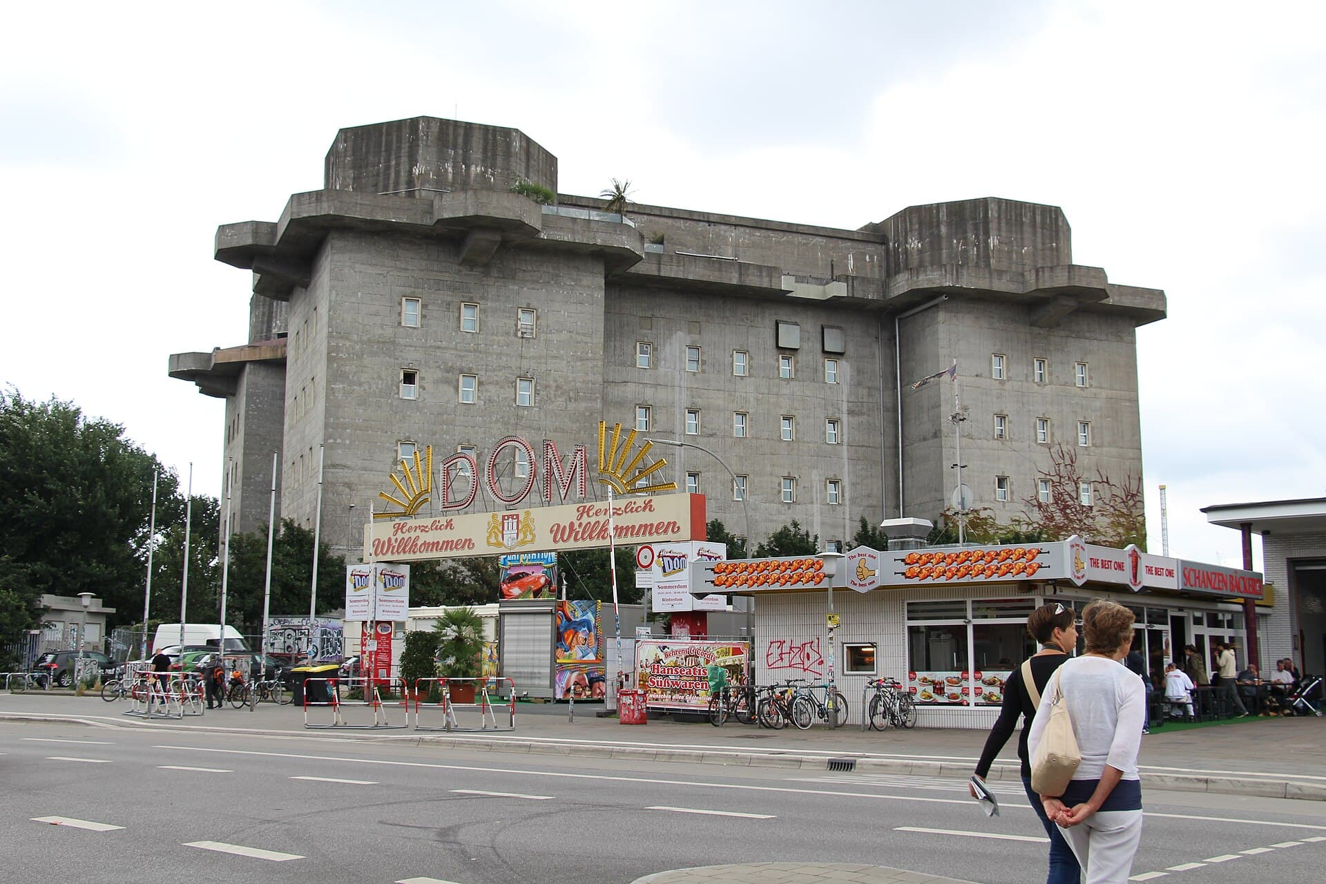 The tower in the middle of residential St Pauli