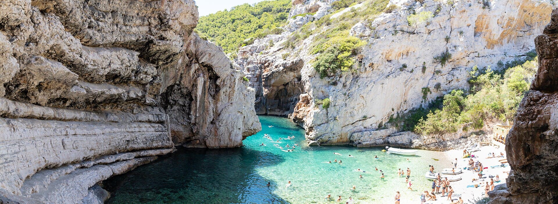 Stiniva Cove, Vis