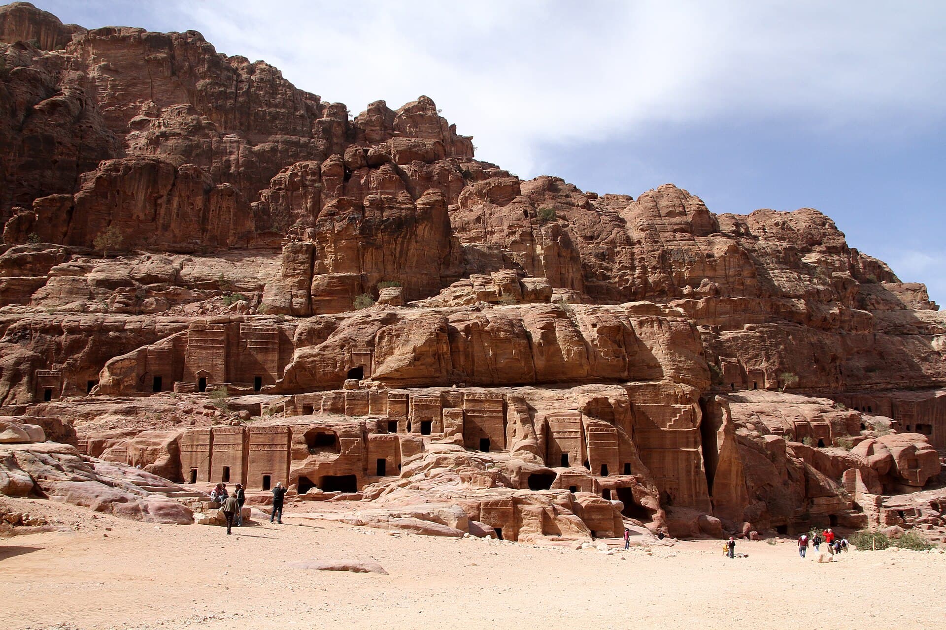 Street of Facades (Petra), Petra