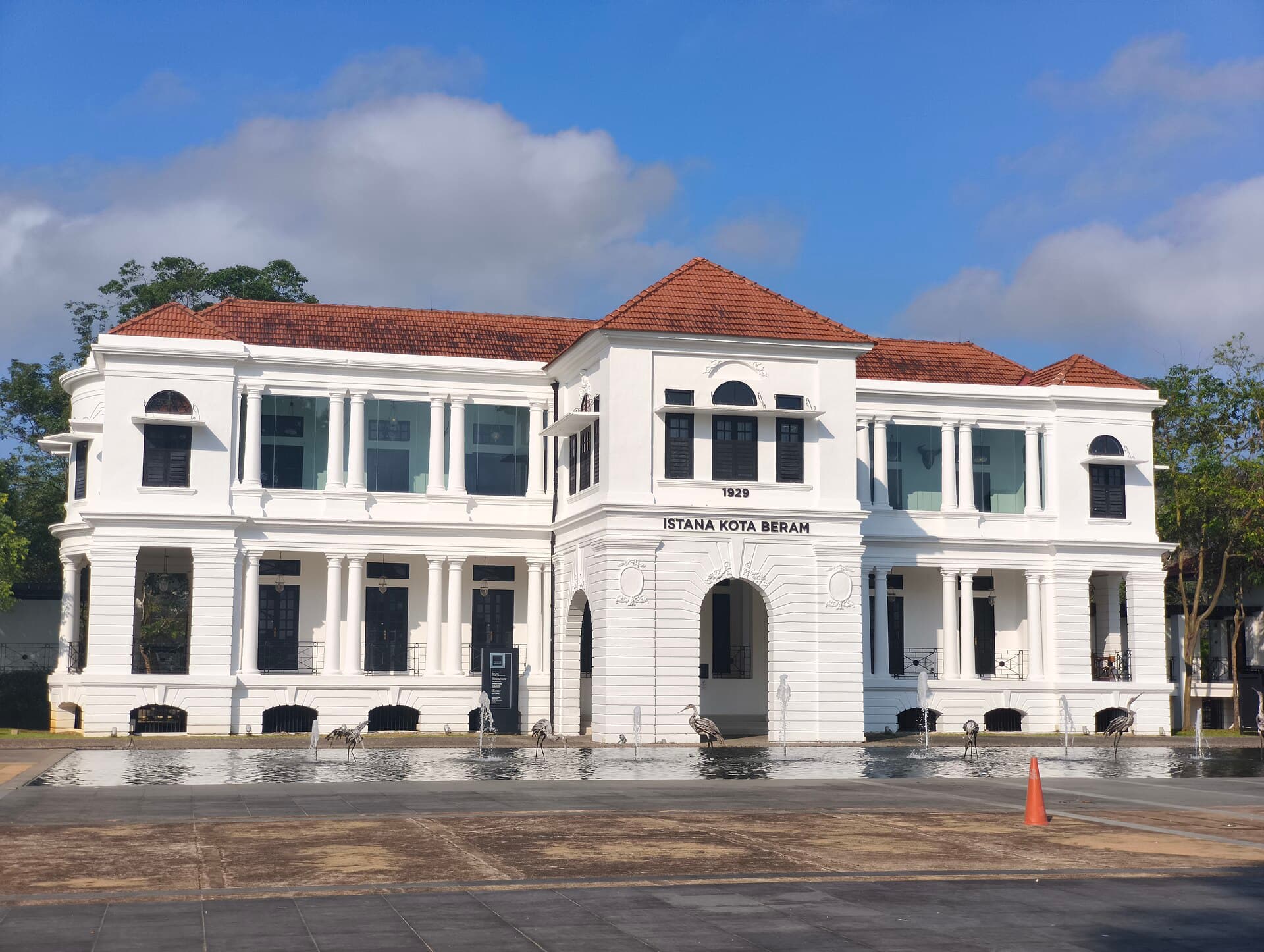 Sultan Abu Bakar Museum, Pekan (Pahang Museum)