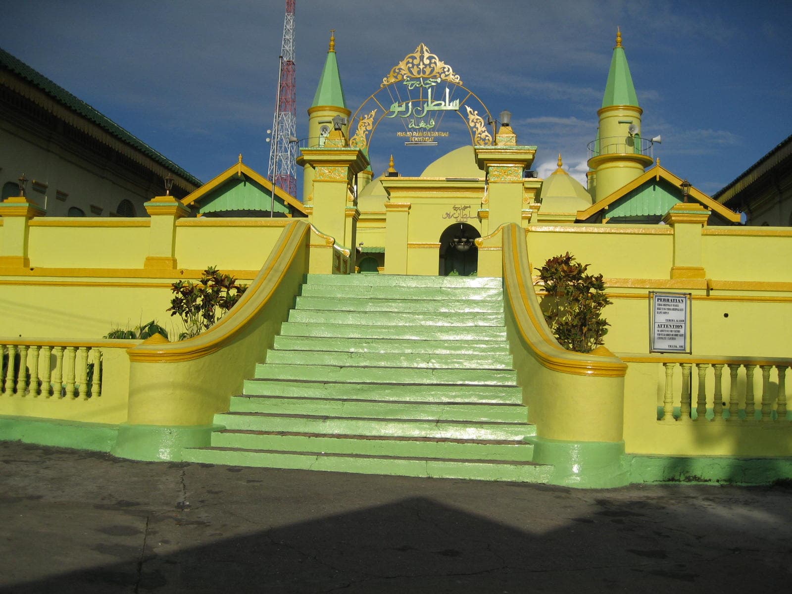 Penyengat Island and the Sultan of Riau Mosque, Bintan