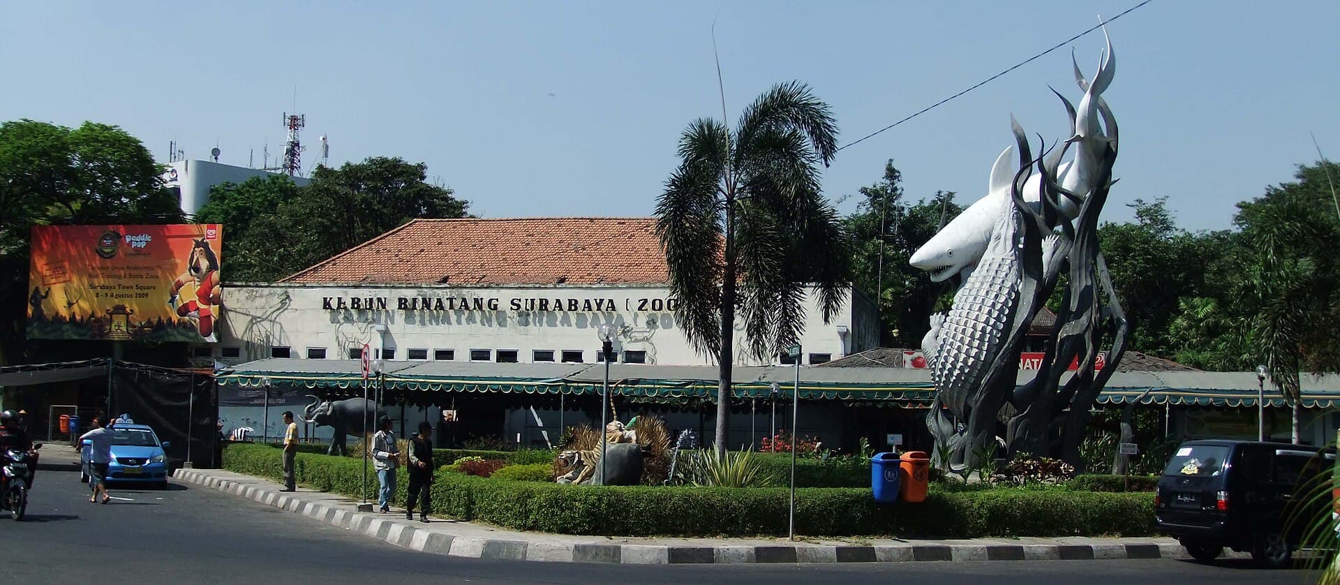 Surabaya Zoo, Surabaya